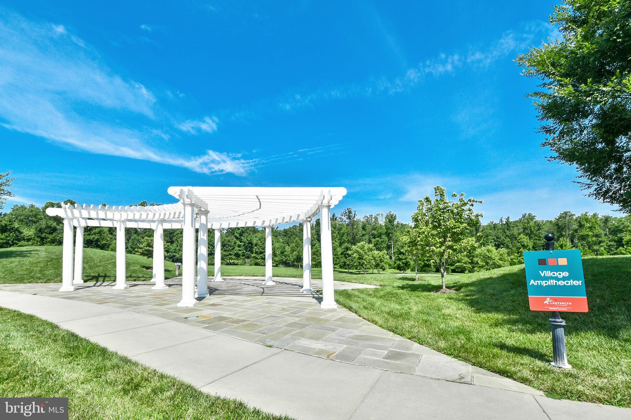 LADYSMITH VILLAGE - Residential