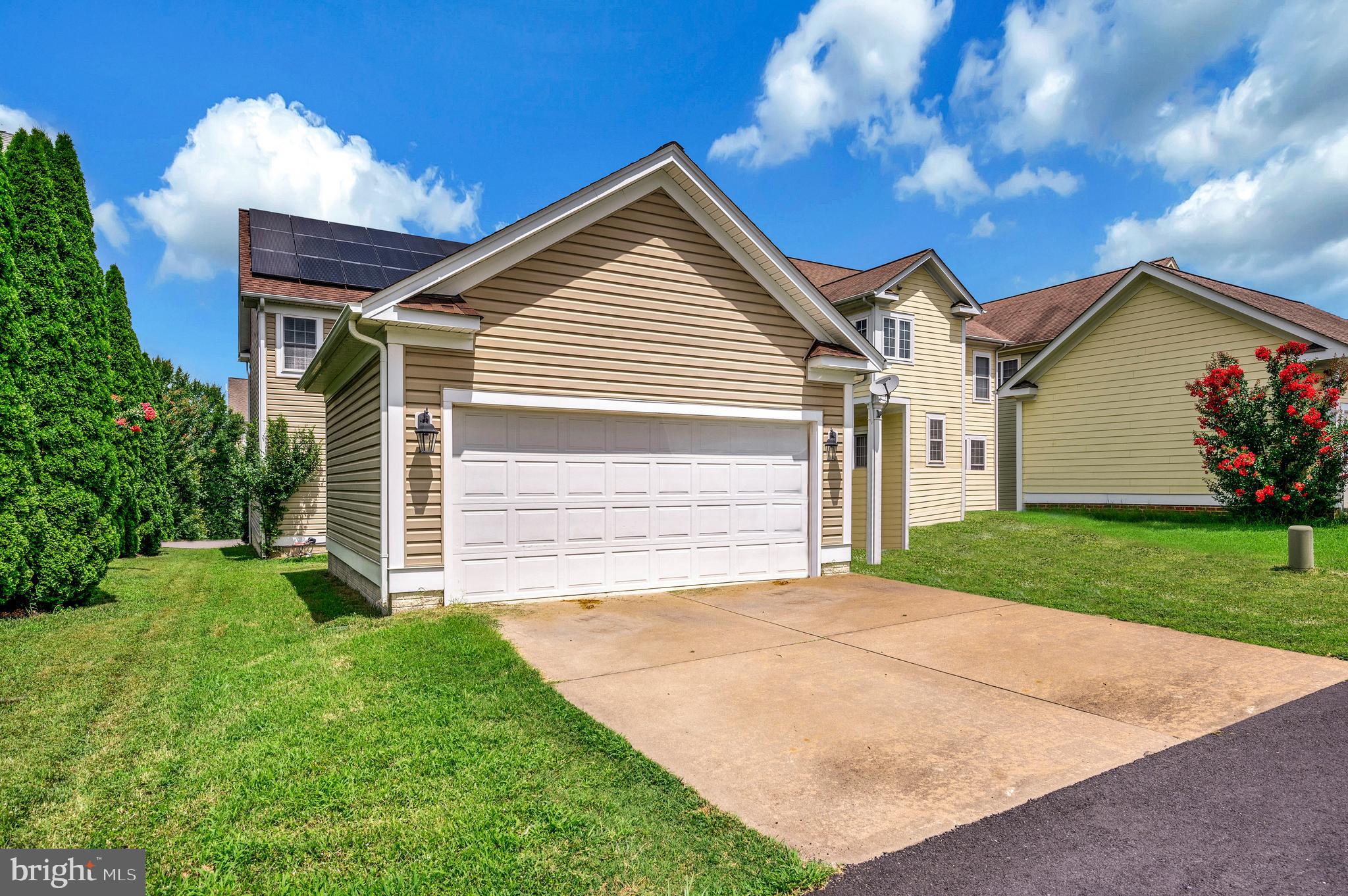 LADYSMITH VILLAGE - Residential