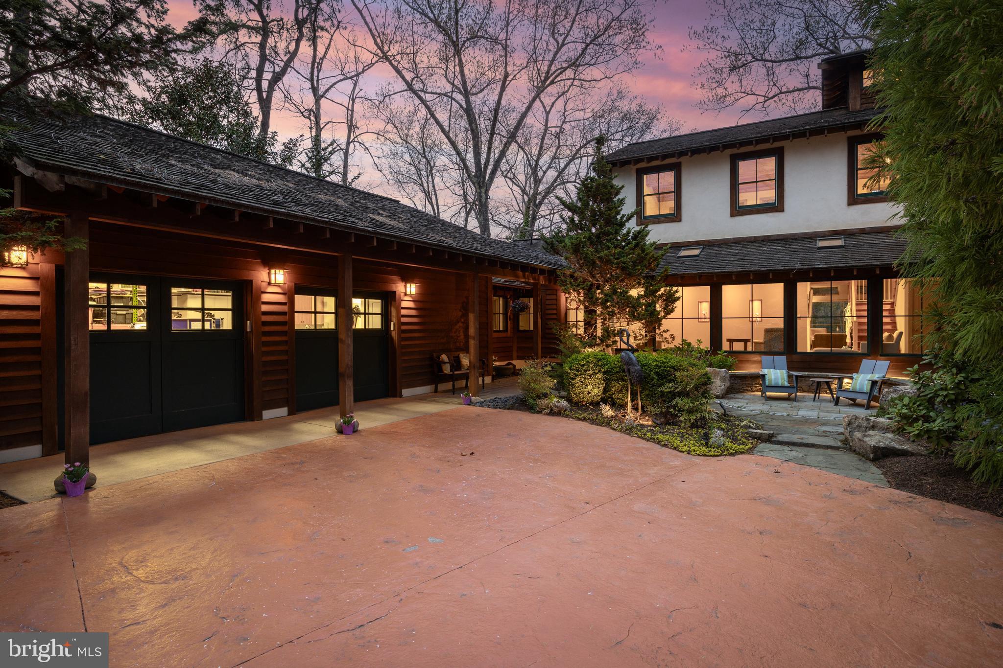 7 ELM COURT