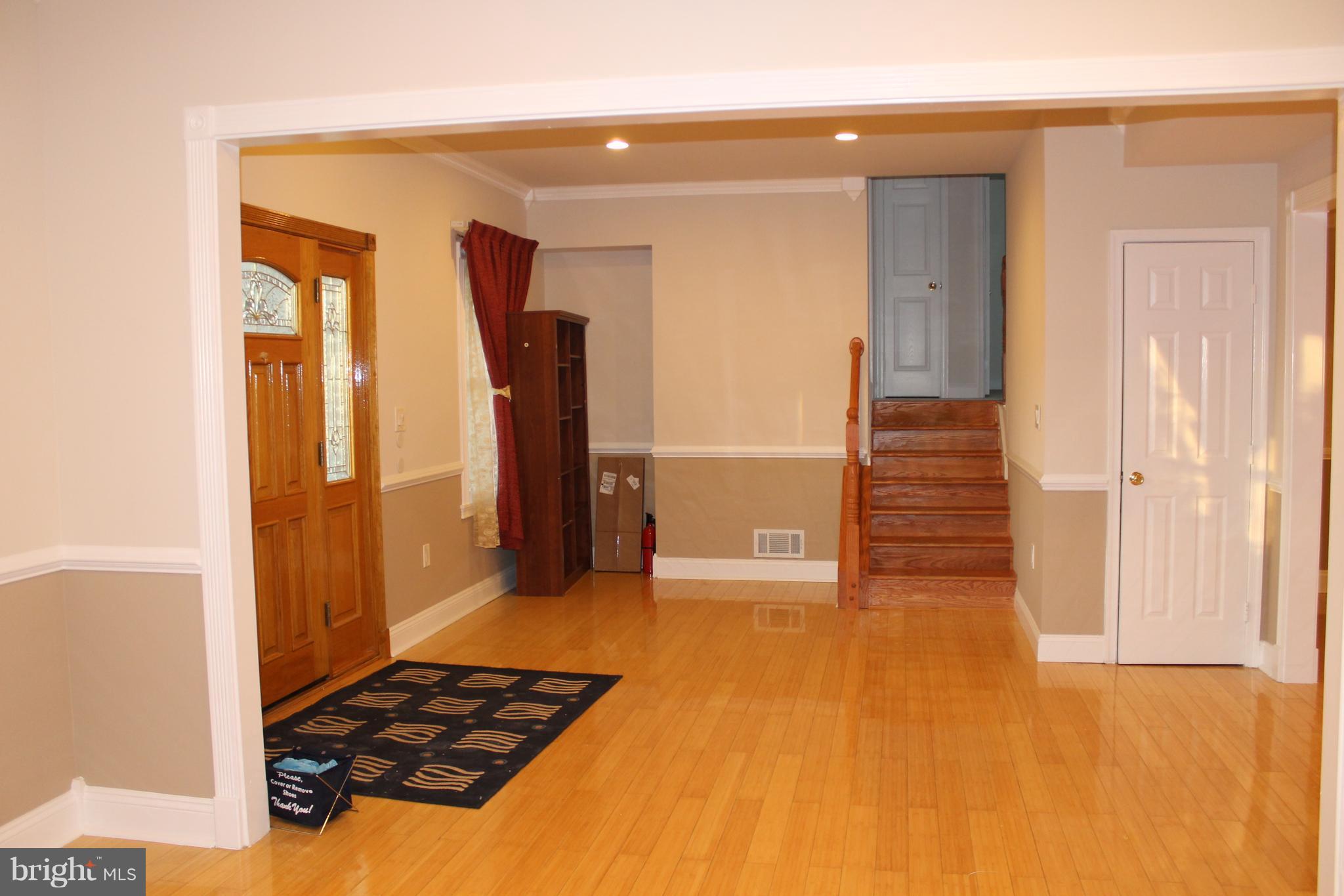 LYNBROOK - Residential Lease