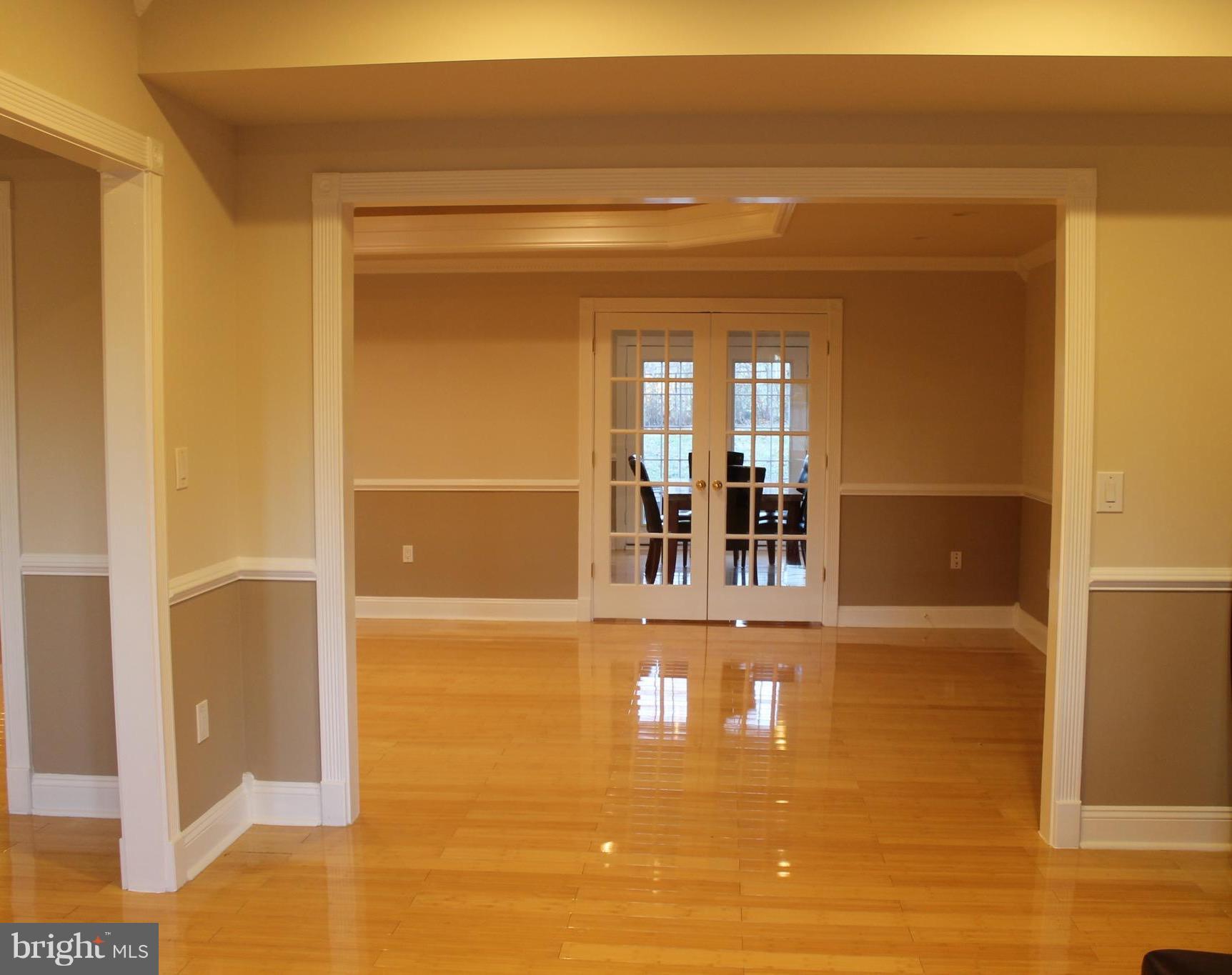 LYNBROOK - Residential Lease