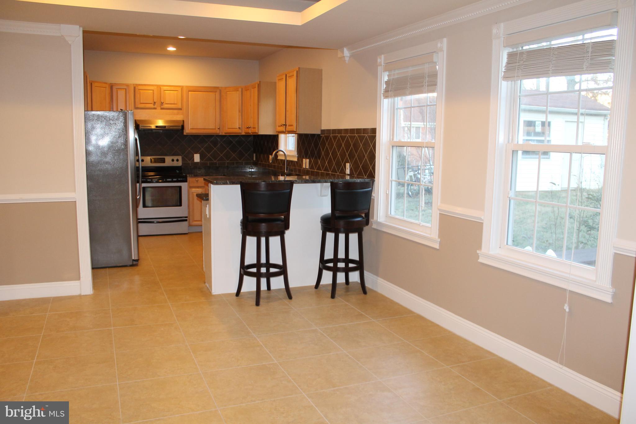 LYNBROOK - Residential Lease