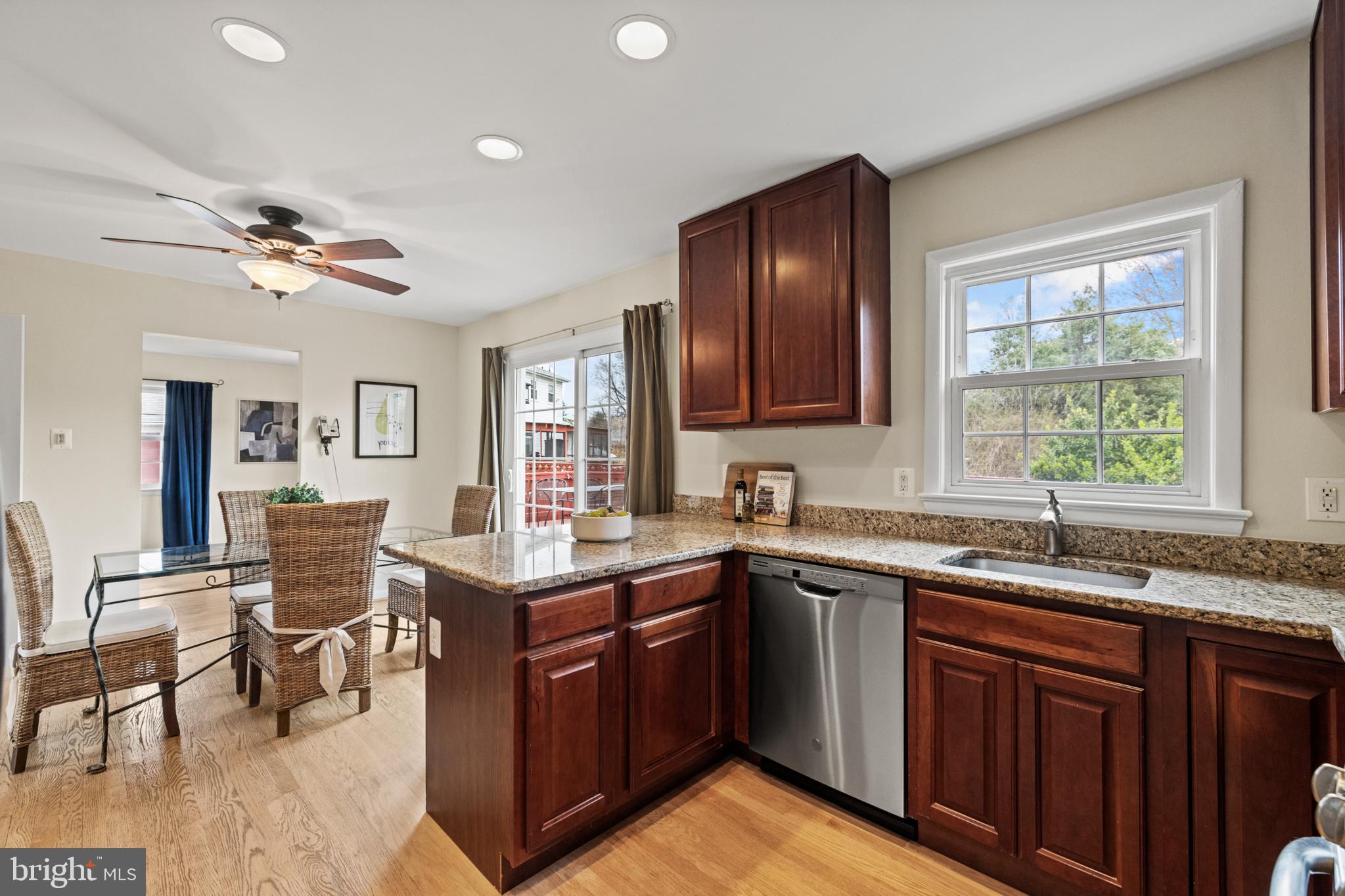 HAYFIELD FARM - Residential