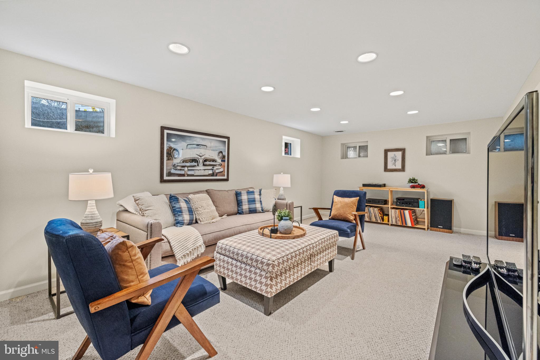 HAYFIELD FARM - Residential