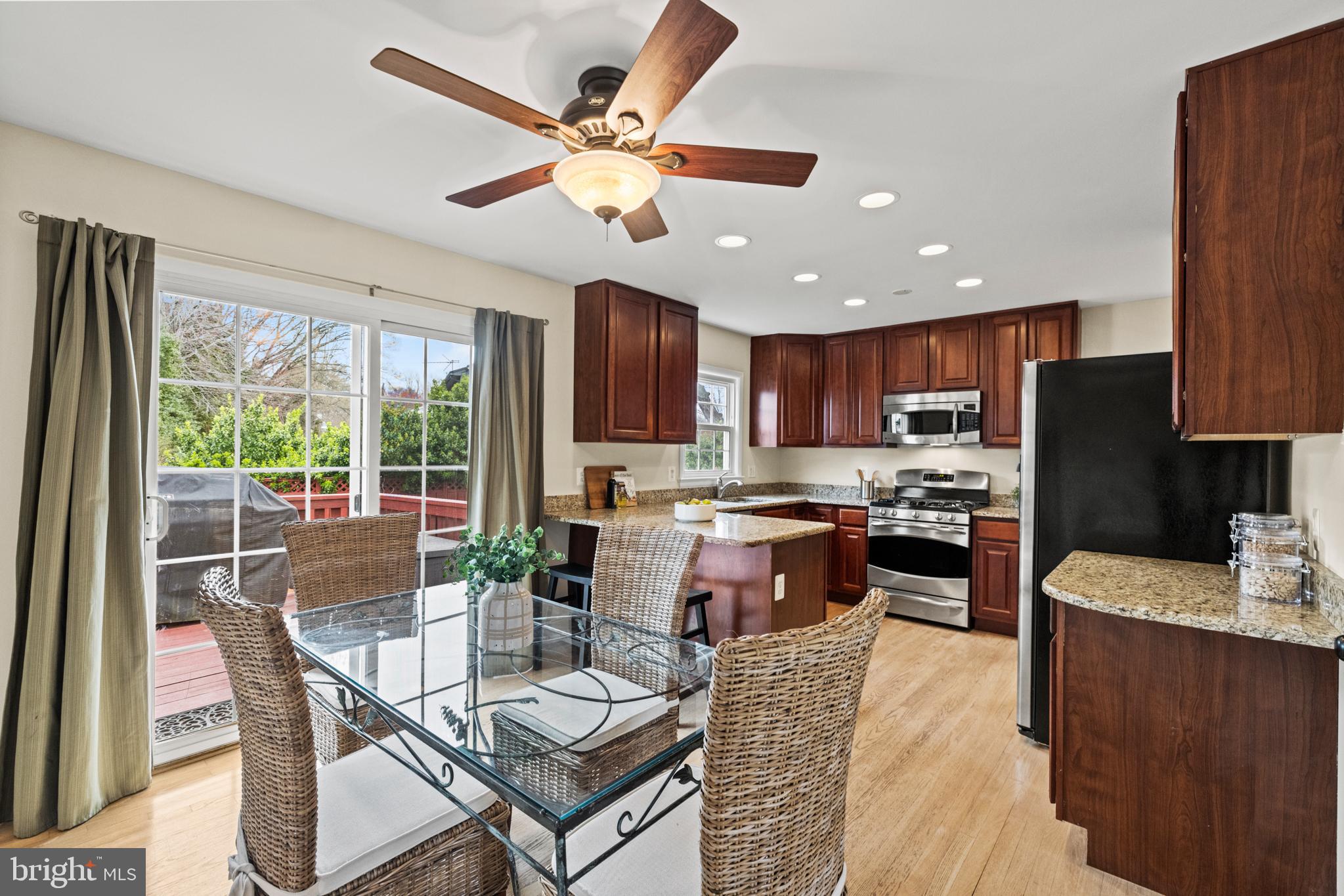 HAYFIELD FARM - Residential