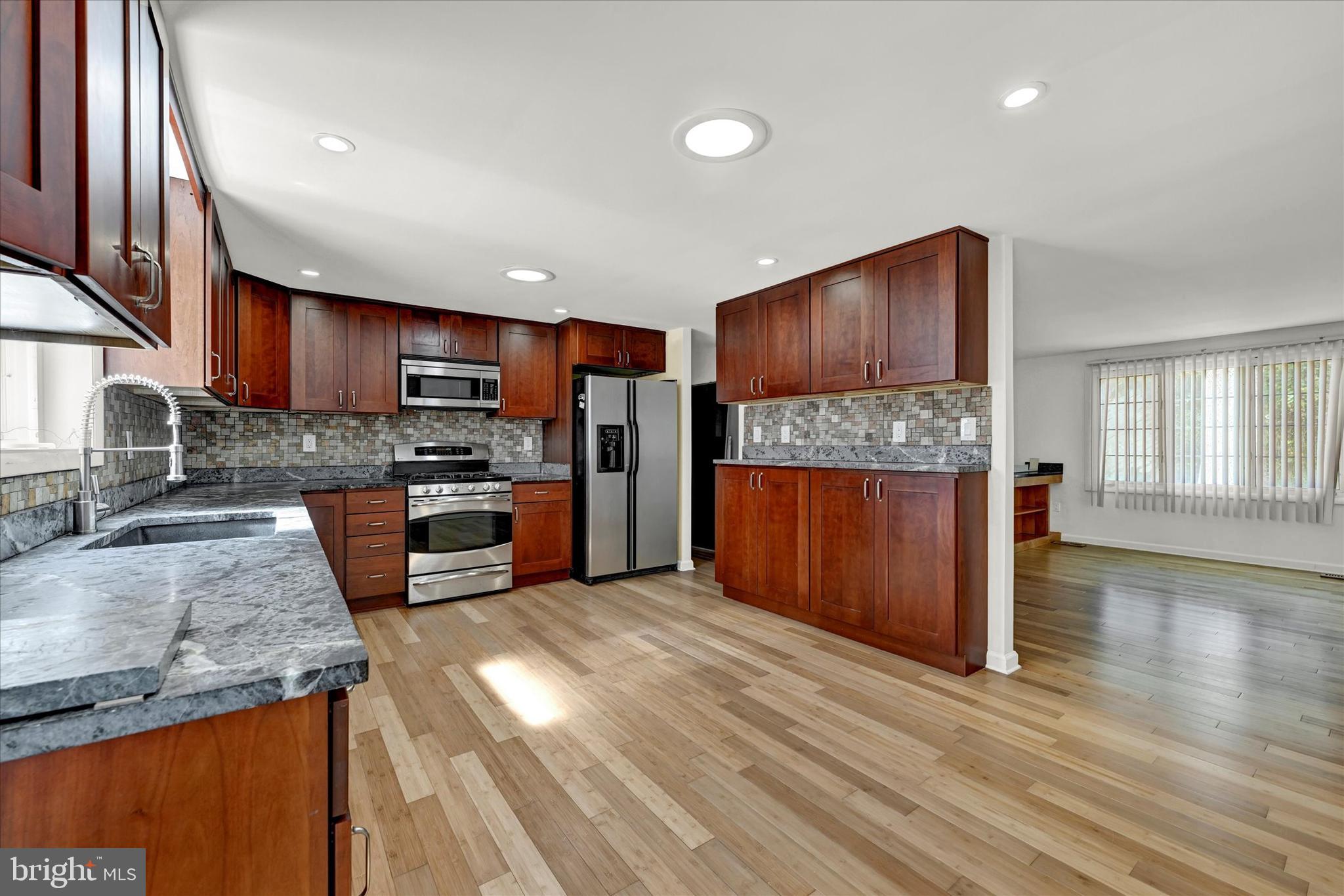 RIVERDALE FOREST - Residential