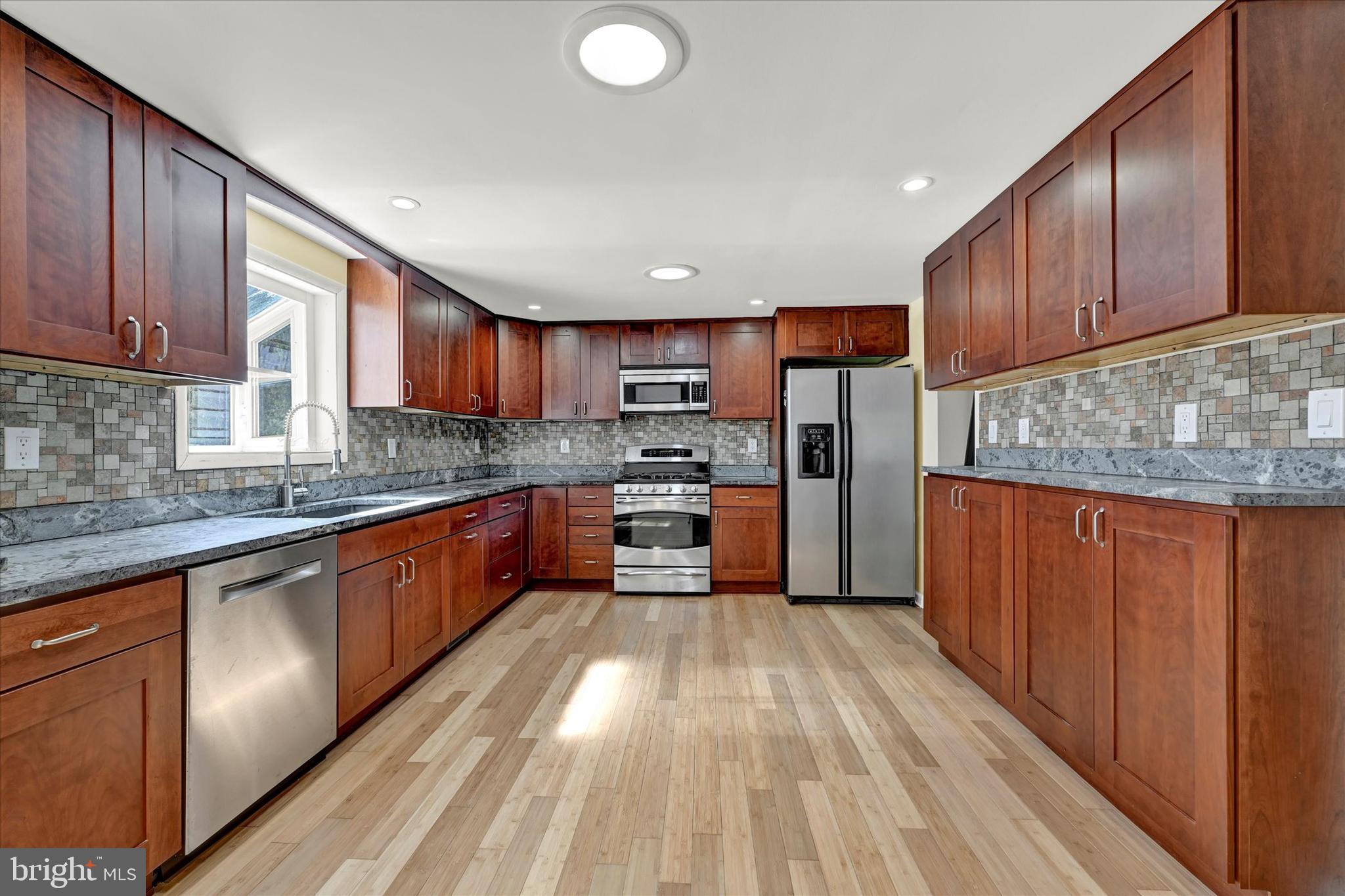 RIVERDALE FOREST - Residential