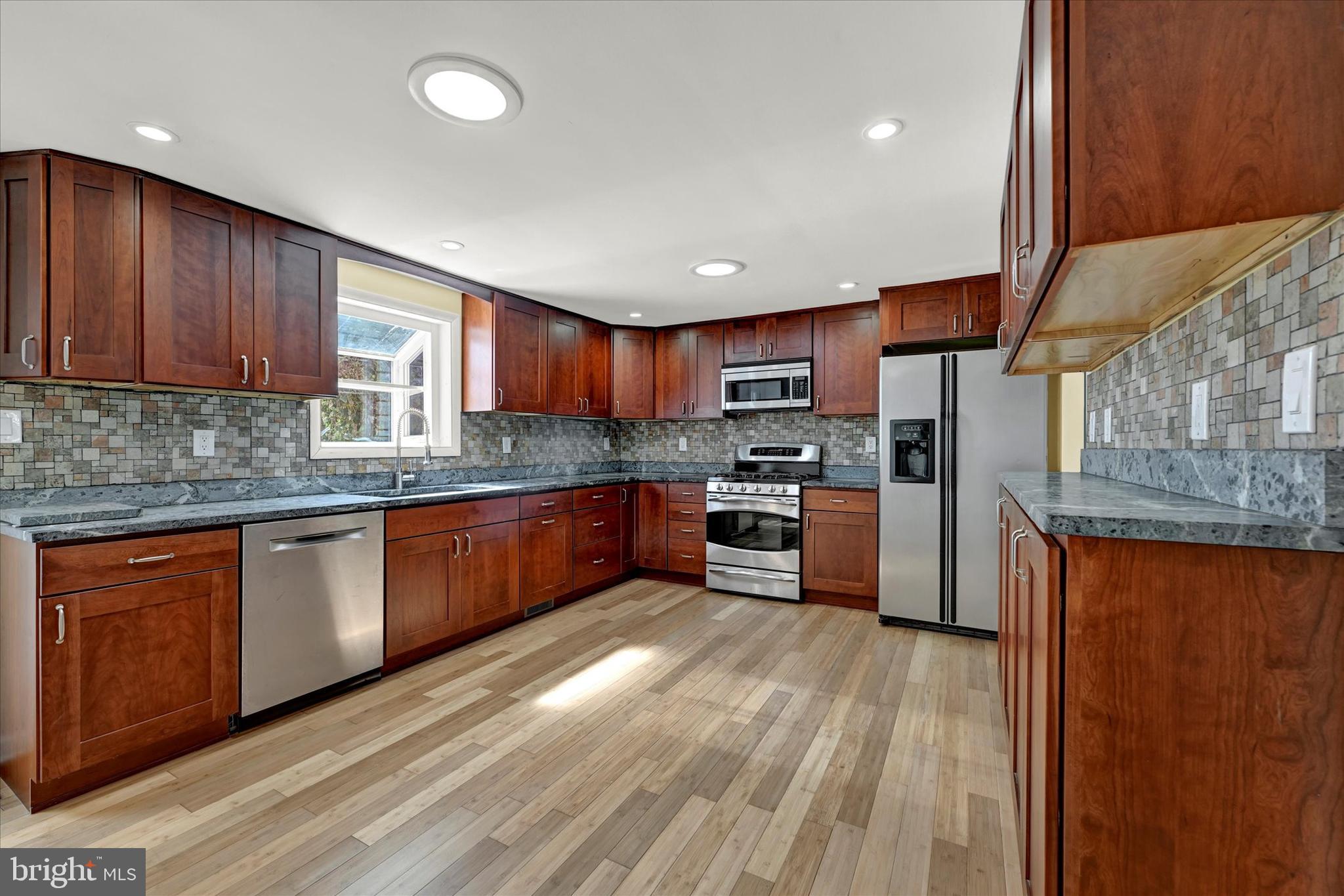 RIVERDALE FOREST - Residential