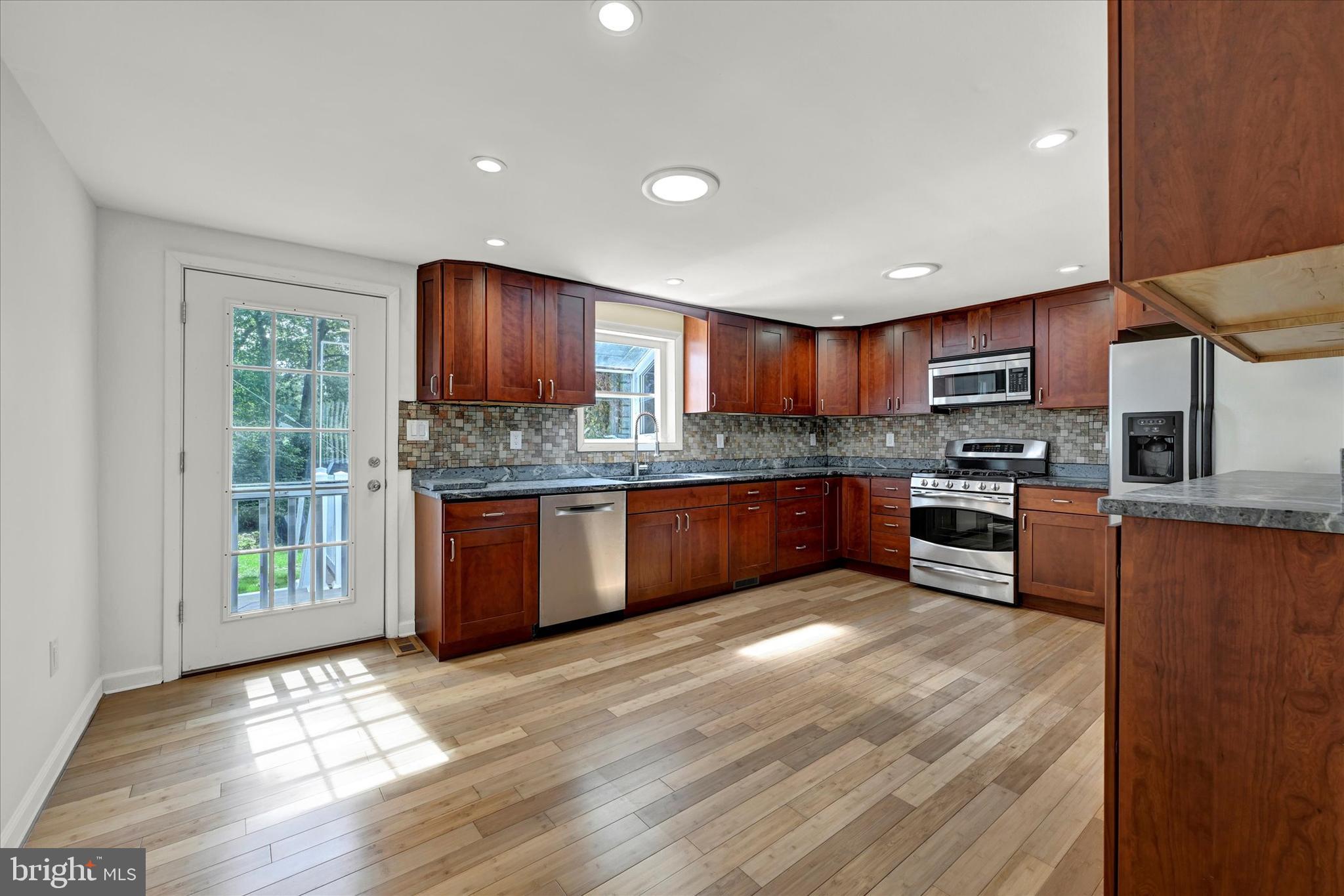 RIVERDALE FOREST - Residential