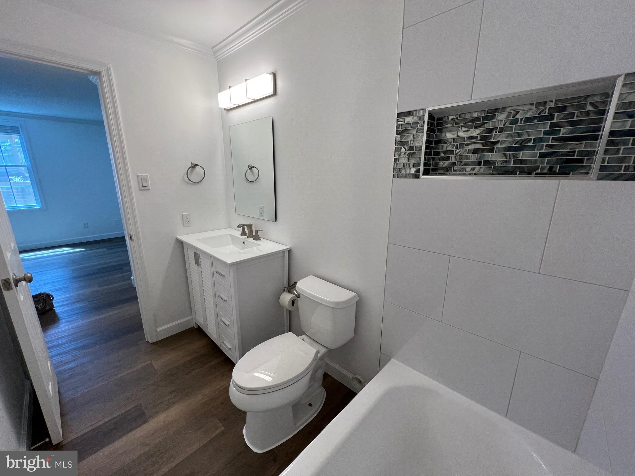 FOX CHASE/EXETER - Residential Lease