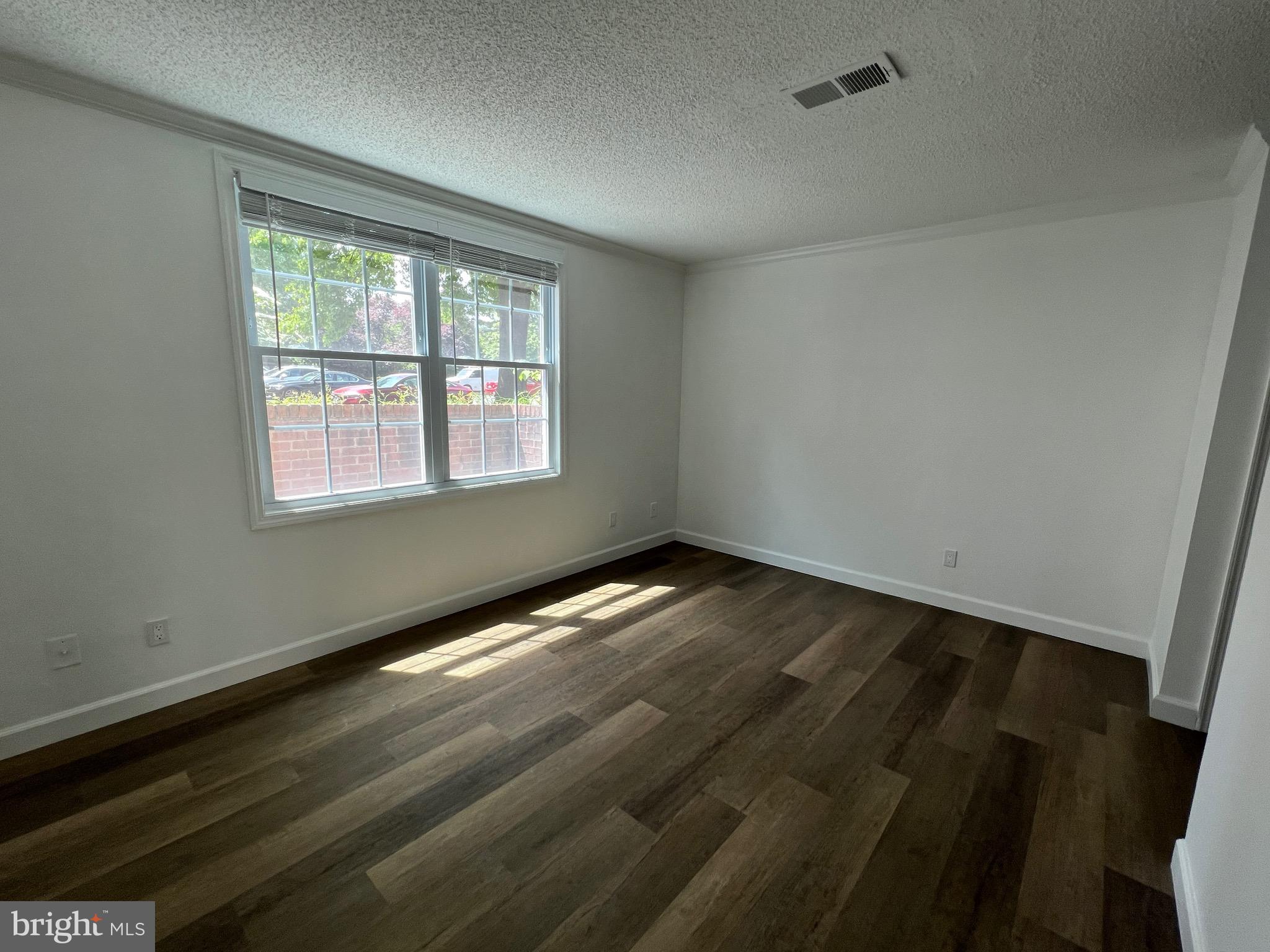 FOX CHASE/EXETER - Residential Lease