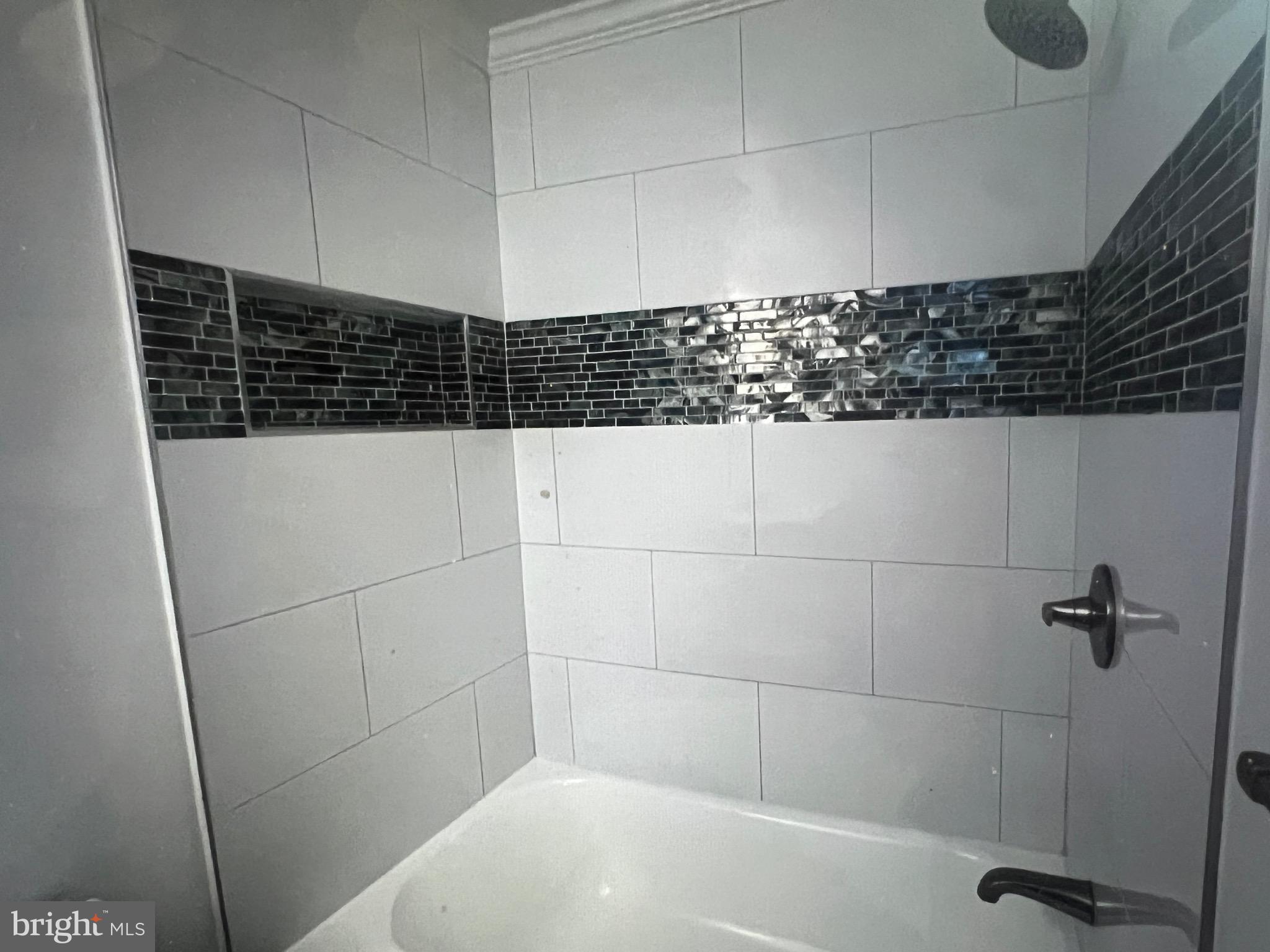 FOX CHASE/EXETER - Residential Lease