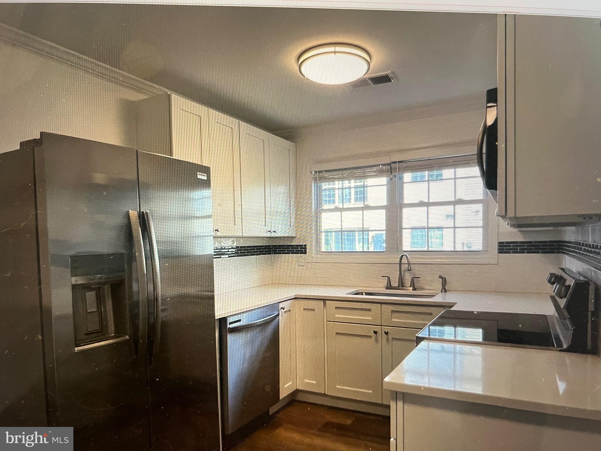 FOX CHASE/EXETER - Residential Lease