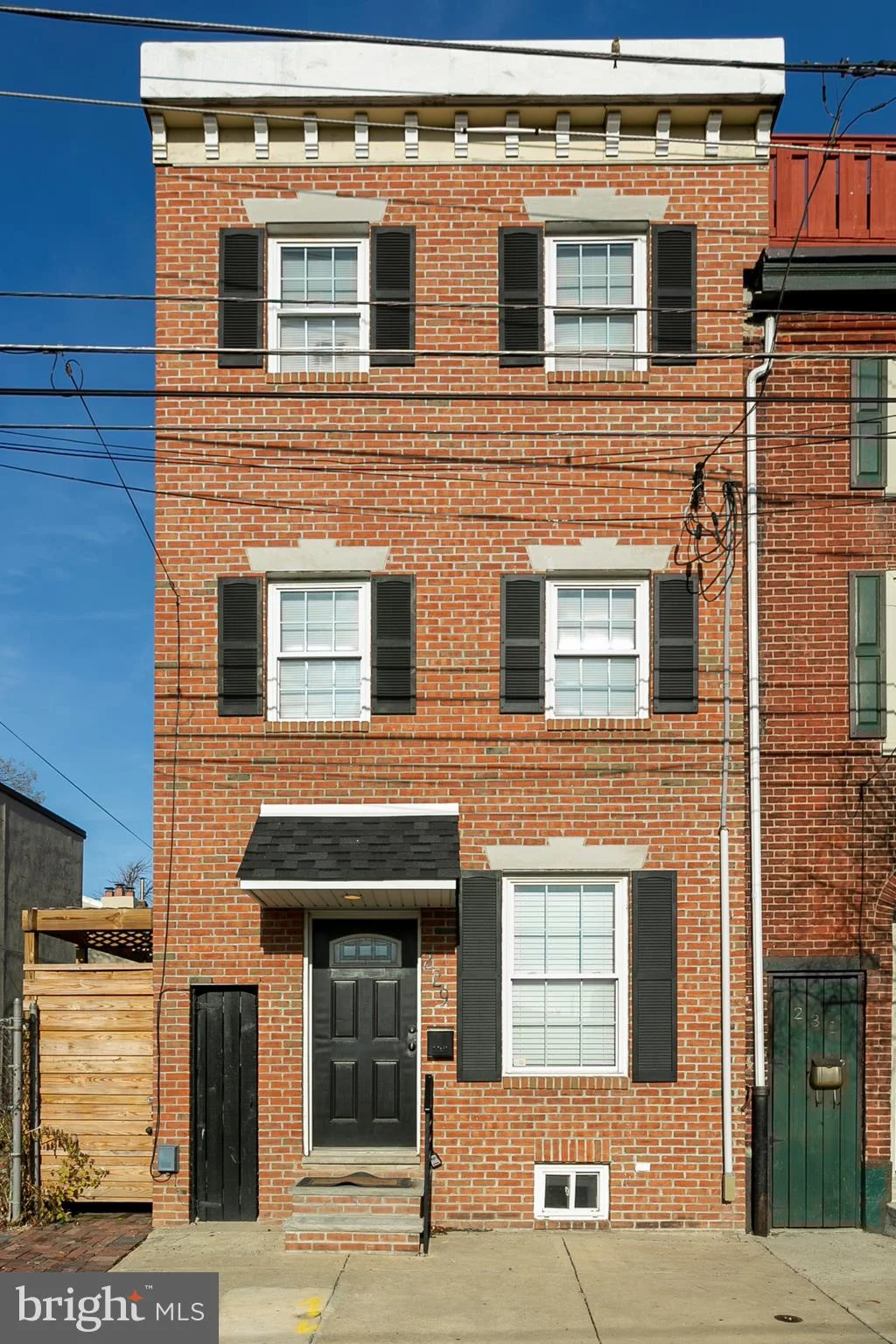 229 E Allen Street, Philadelphia, PA 19125