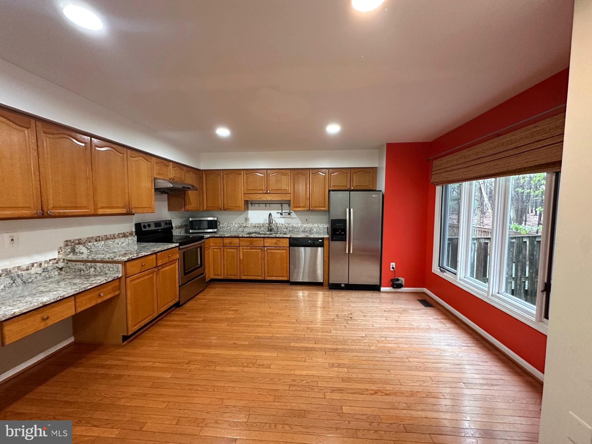 OLDE OAK RIDGE - Residential Lease