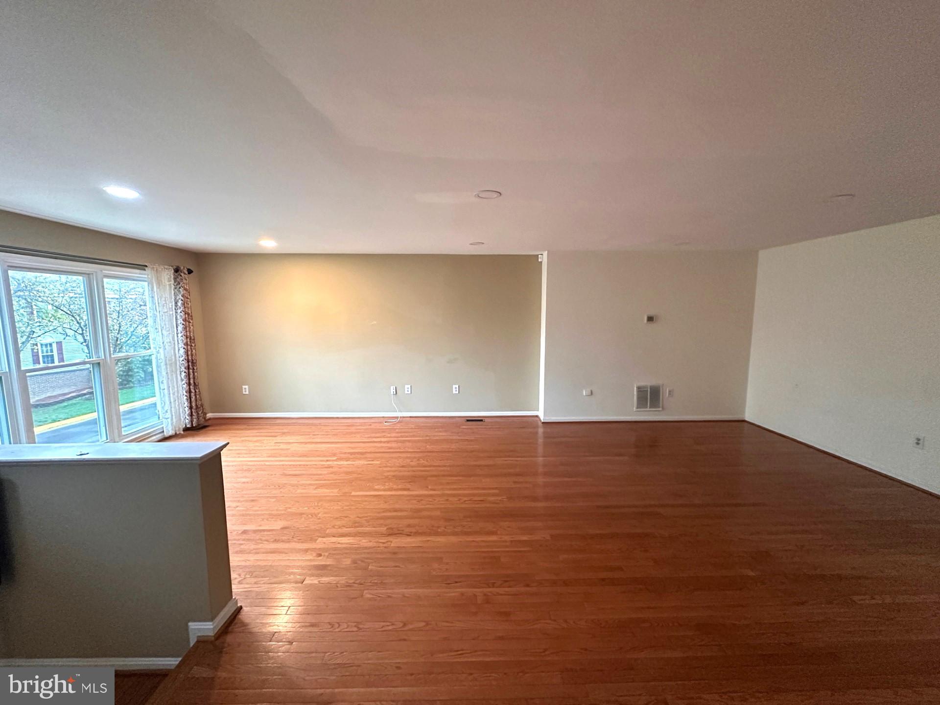 OLDE OAK RIDGE - Residential Lease