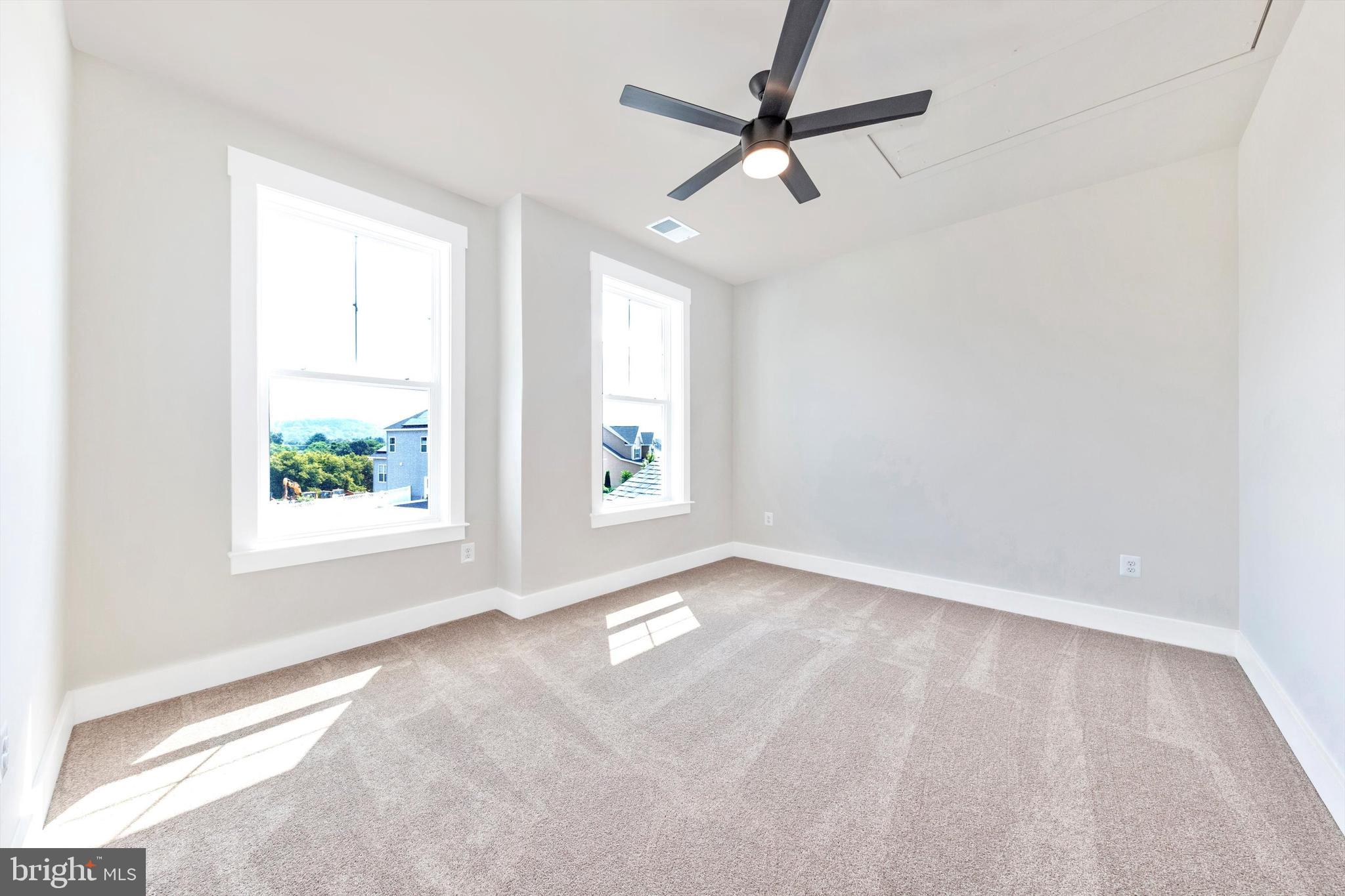 WOODRIDGE AT LAKE LINGANORE - Residential