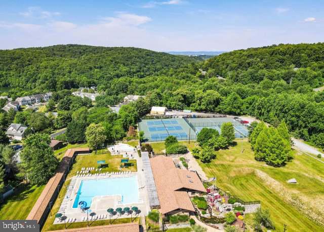 WOODRIDGE AT LAKE LINGANORE - Residential