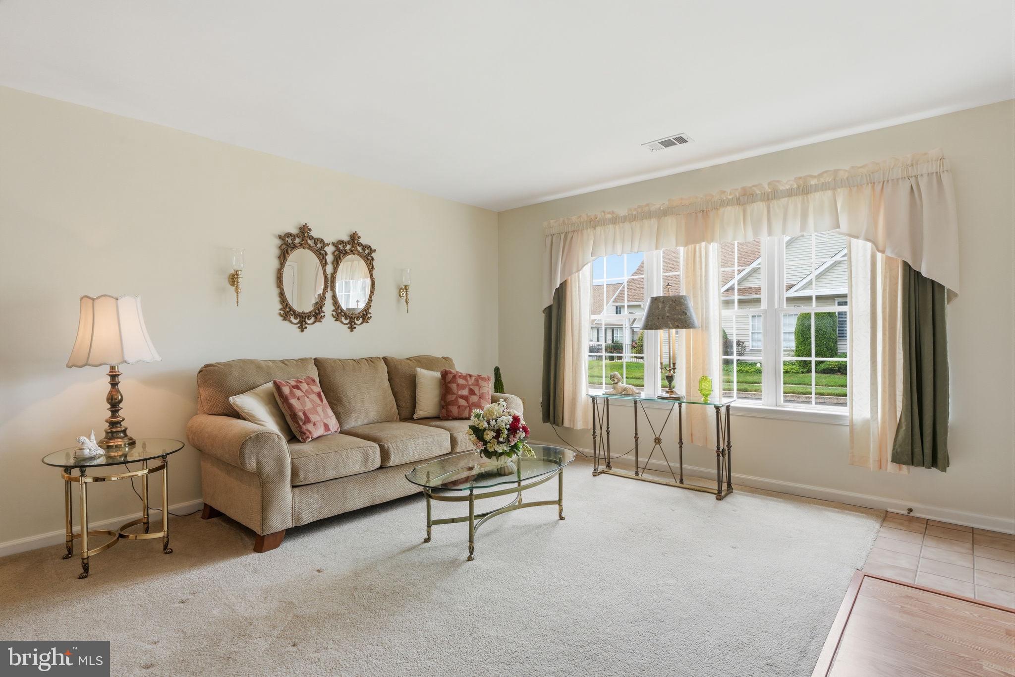 22 AVENROWE COURT