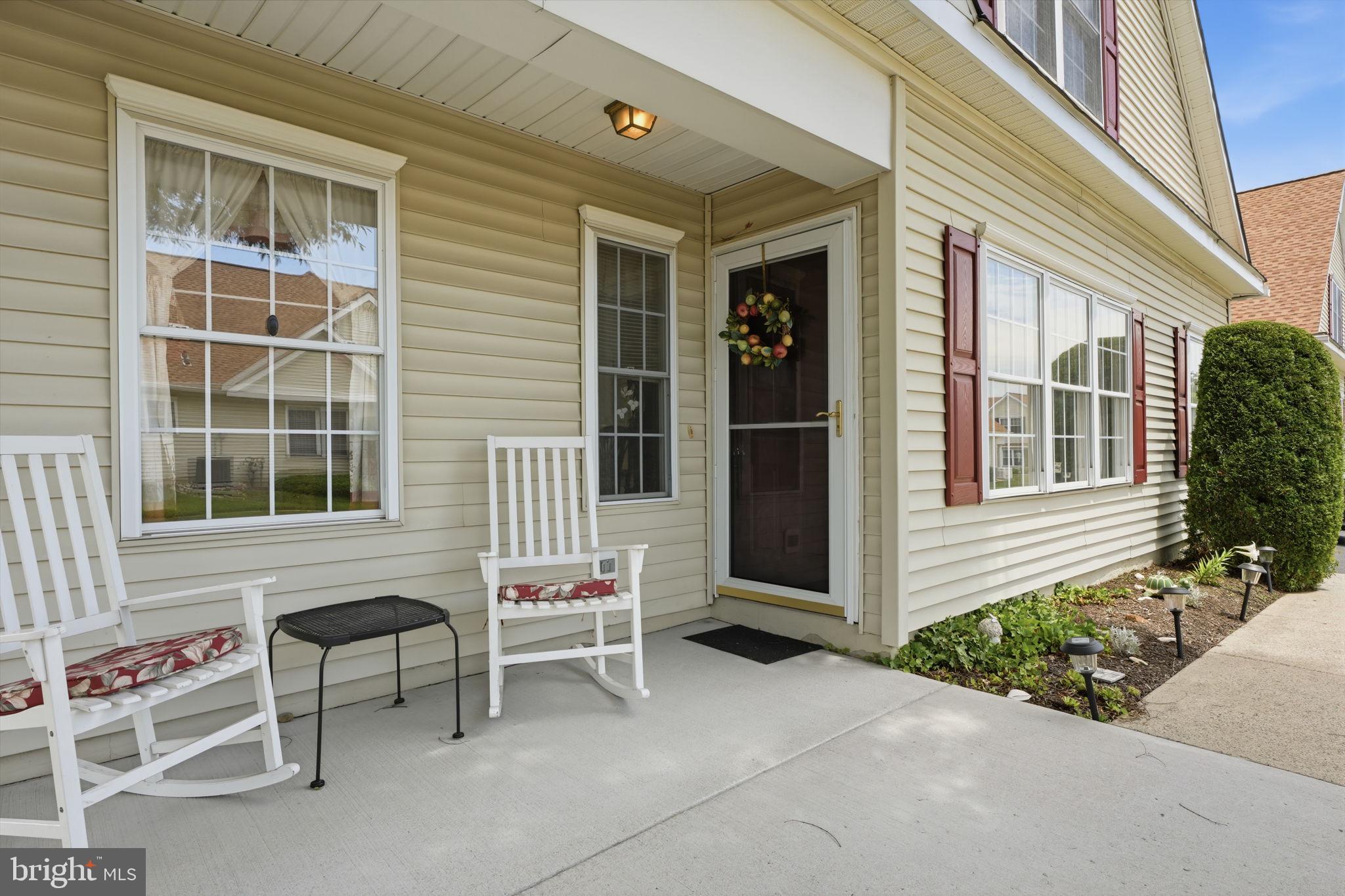 22 AVENROWE COURT
