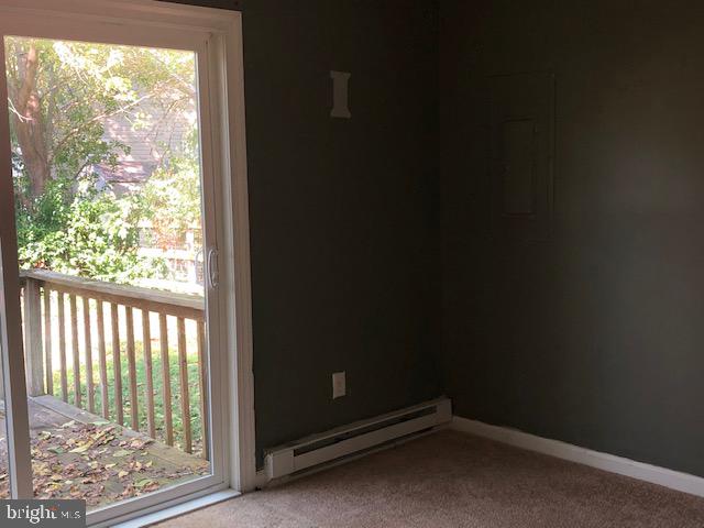 SMUGGLERS COVE - Residential