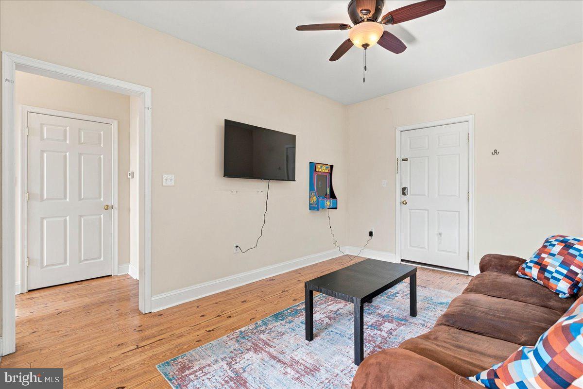 126 N BRADDOCK STREET 202