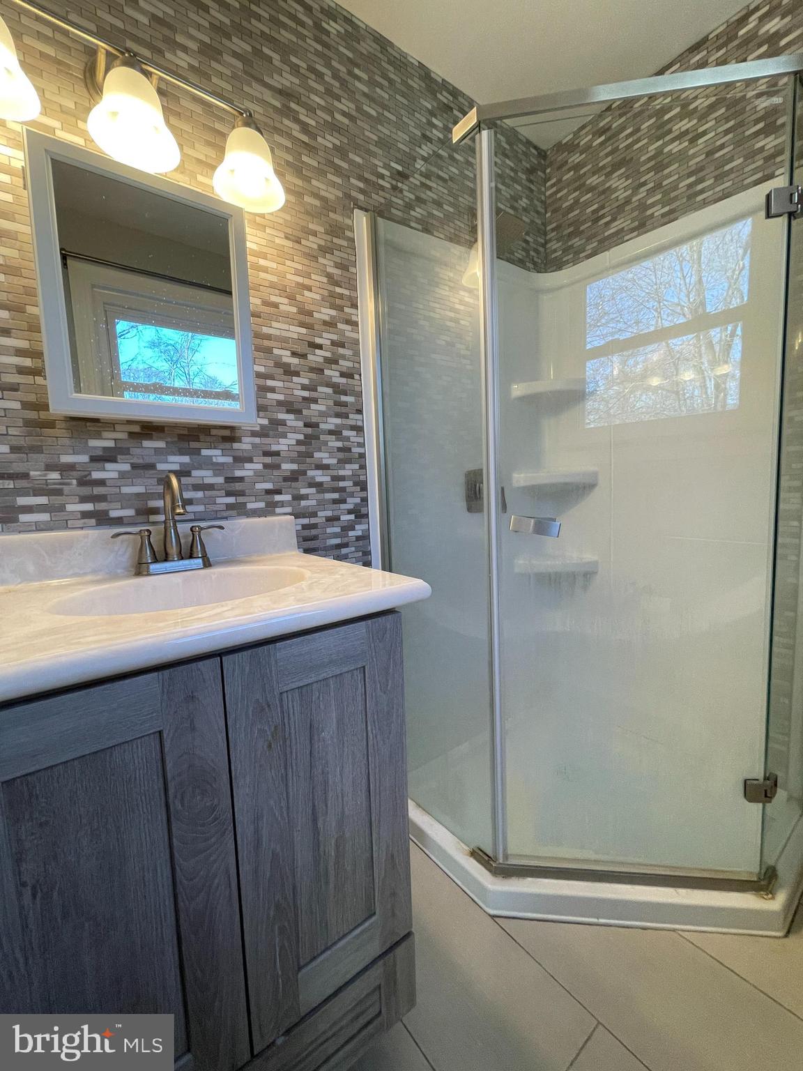 STONEYBROOK ESTATES - Residential Lease