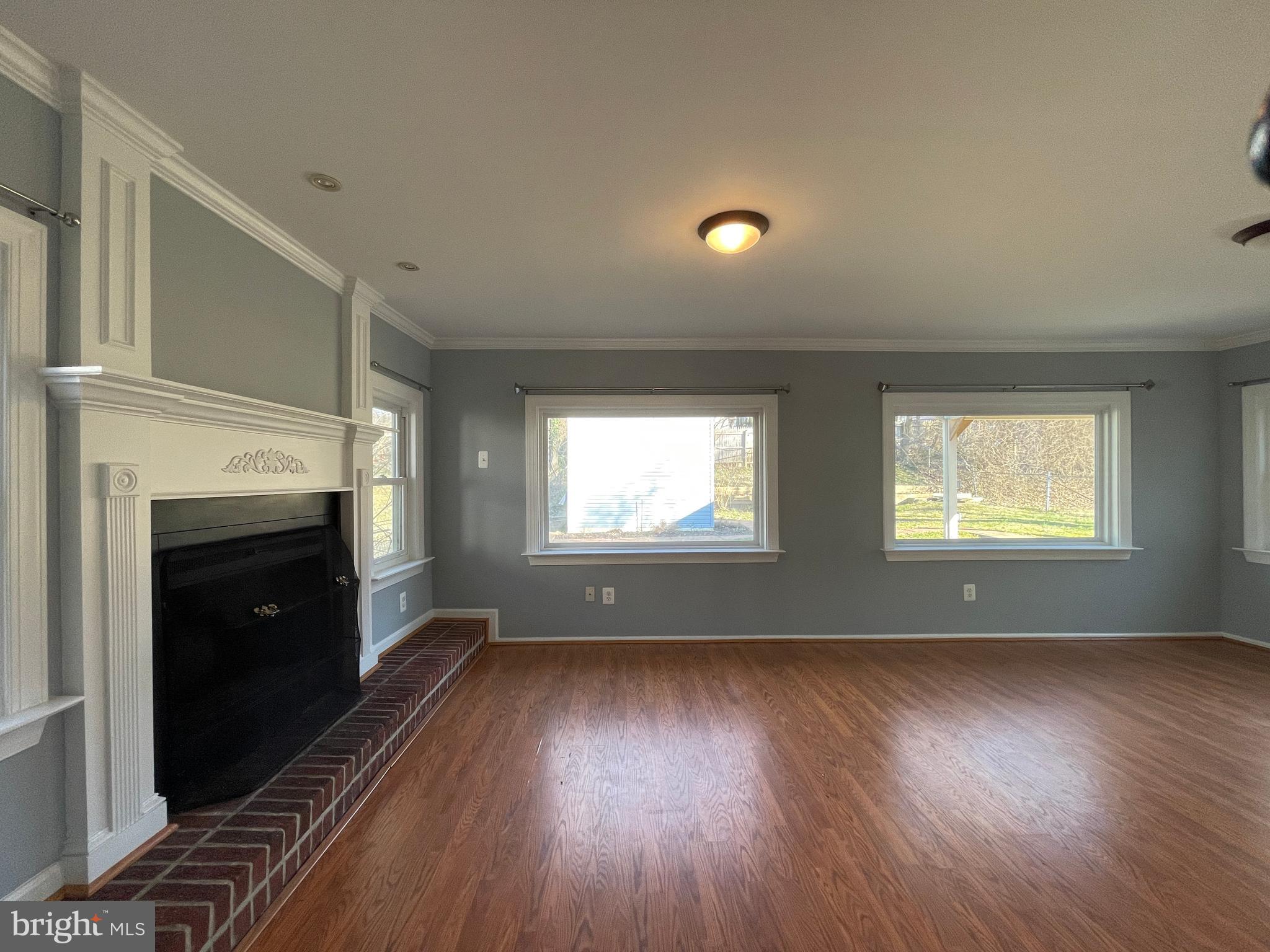 STONEYBROOK ESTATES - Residential Lease