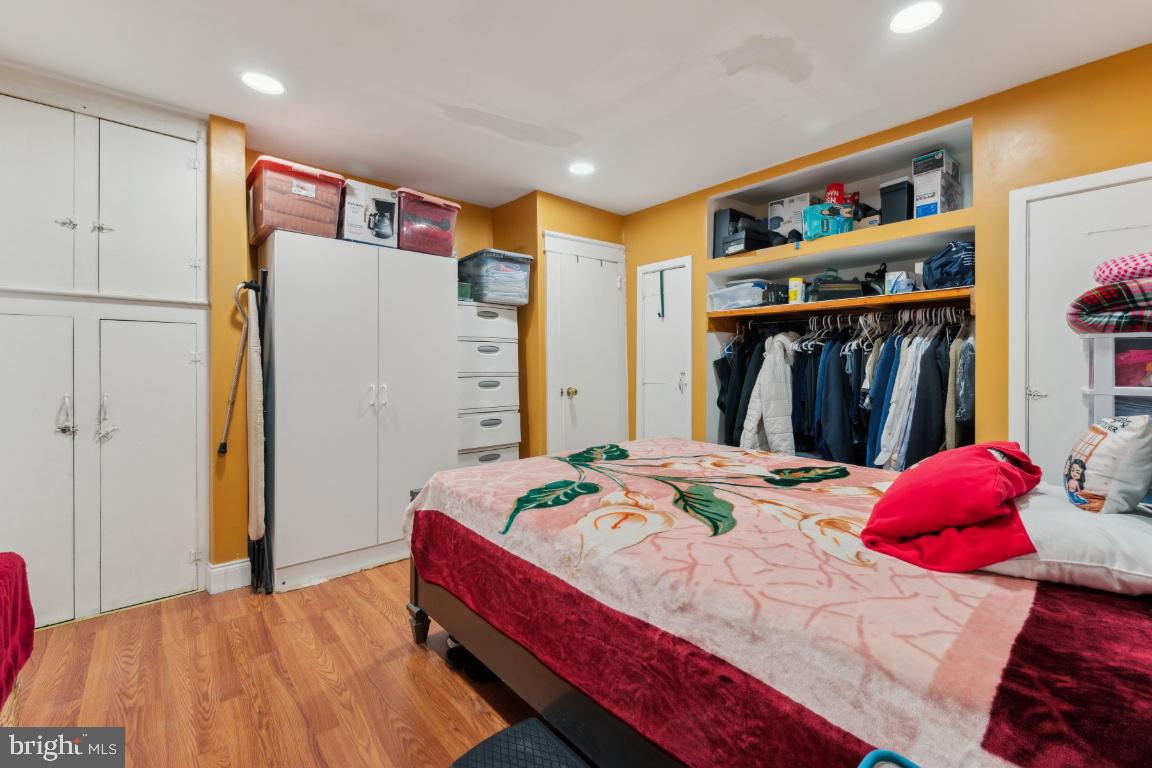 OLNEY - Residential
