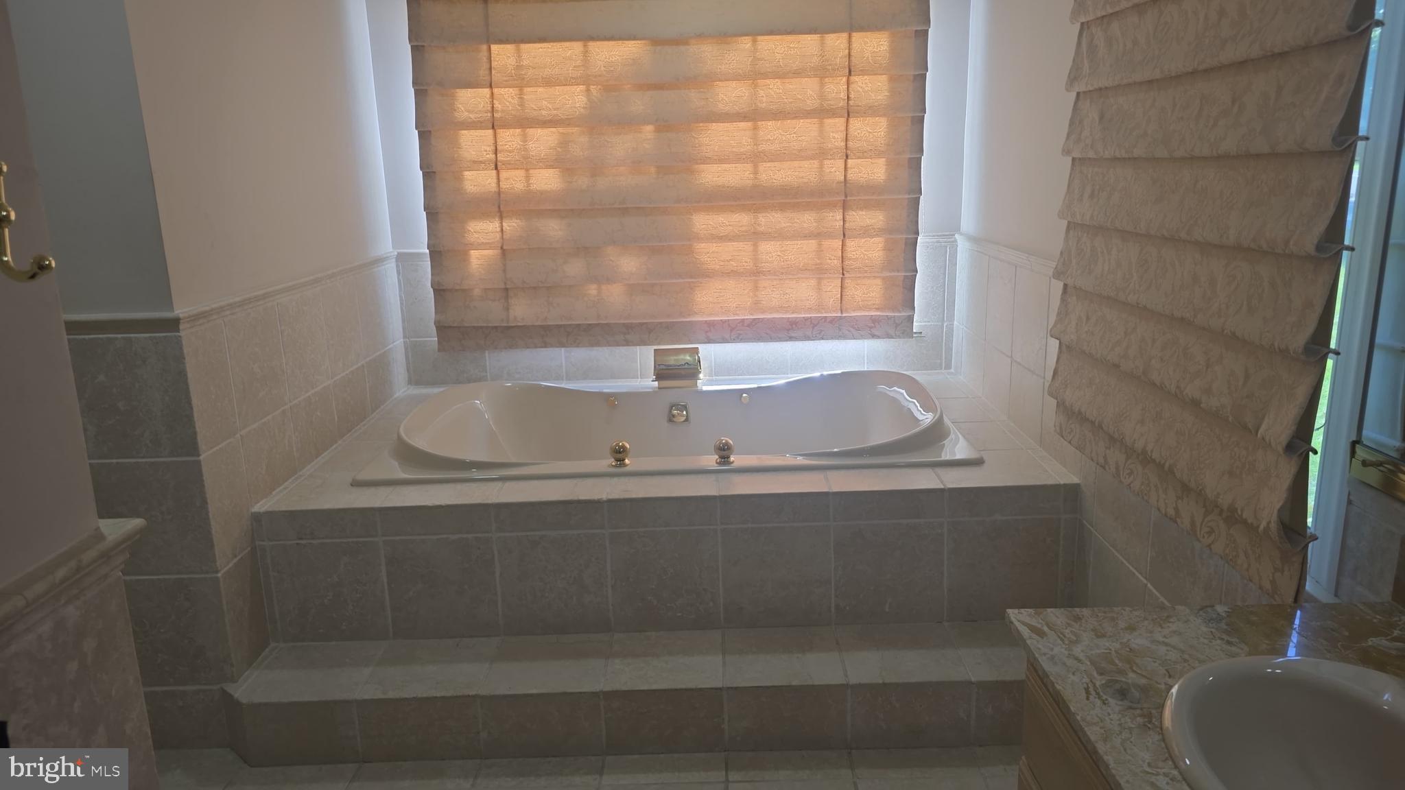 TALL TREES - Residential