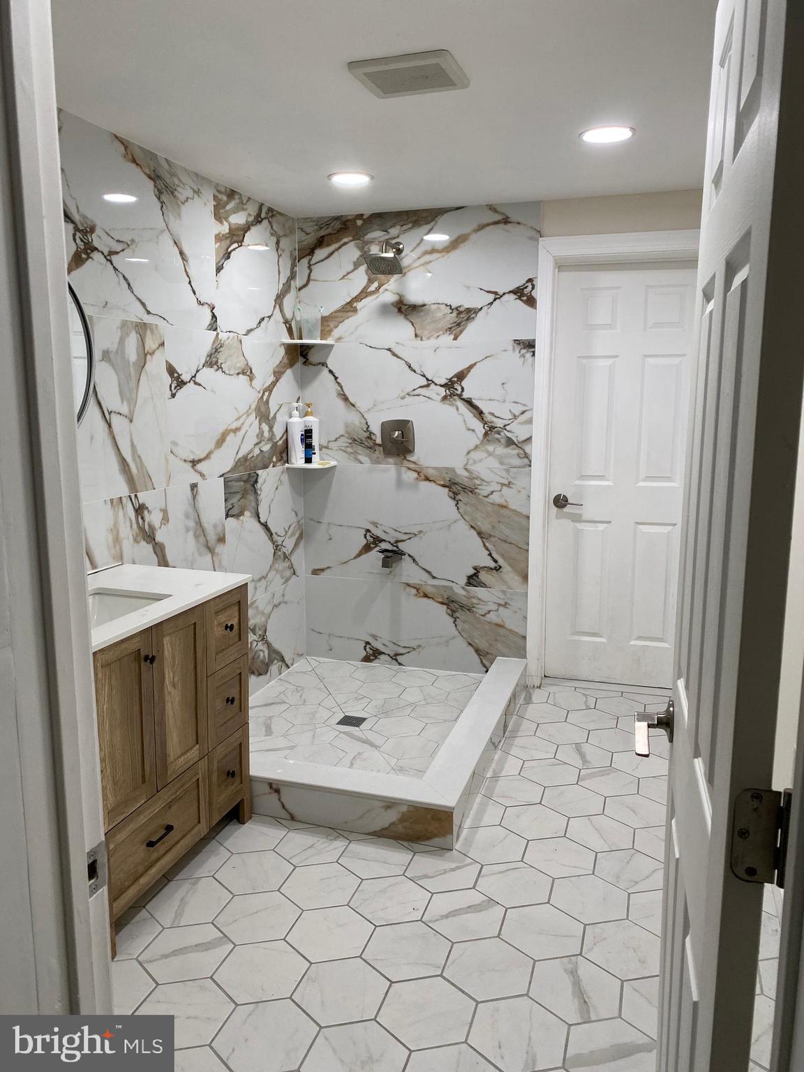 TALL TREES - Residential