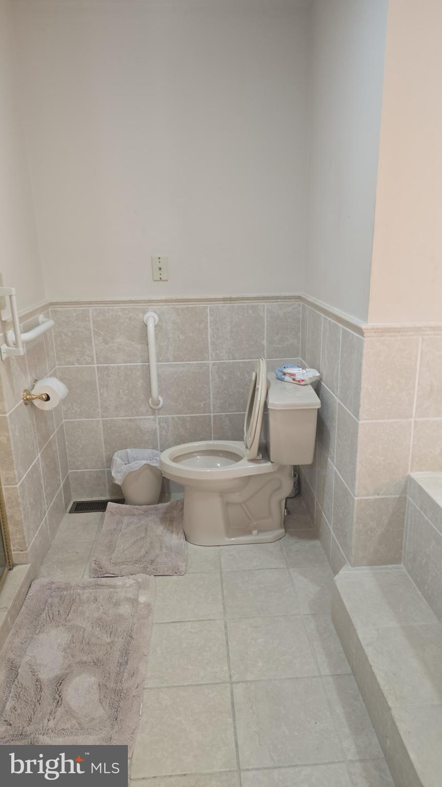 TALL TREES - Residential