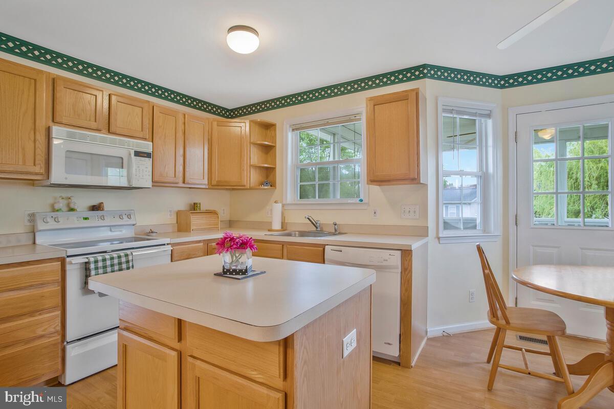 CAPE MAY LANDING - Residential