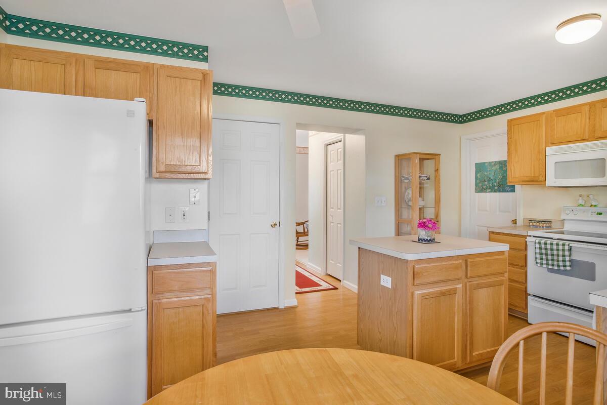 CAPE MAY LANDING - Residential