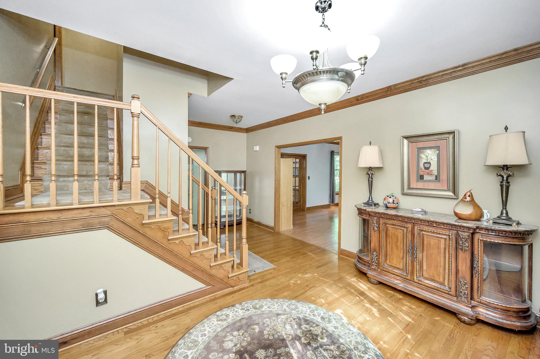 BLOOMSBURY - Residential