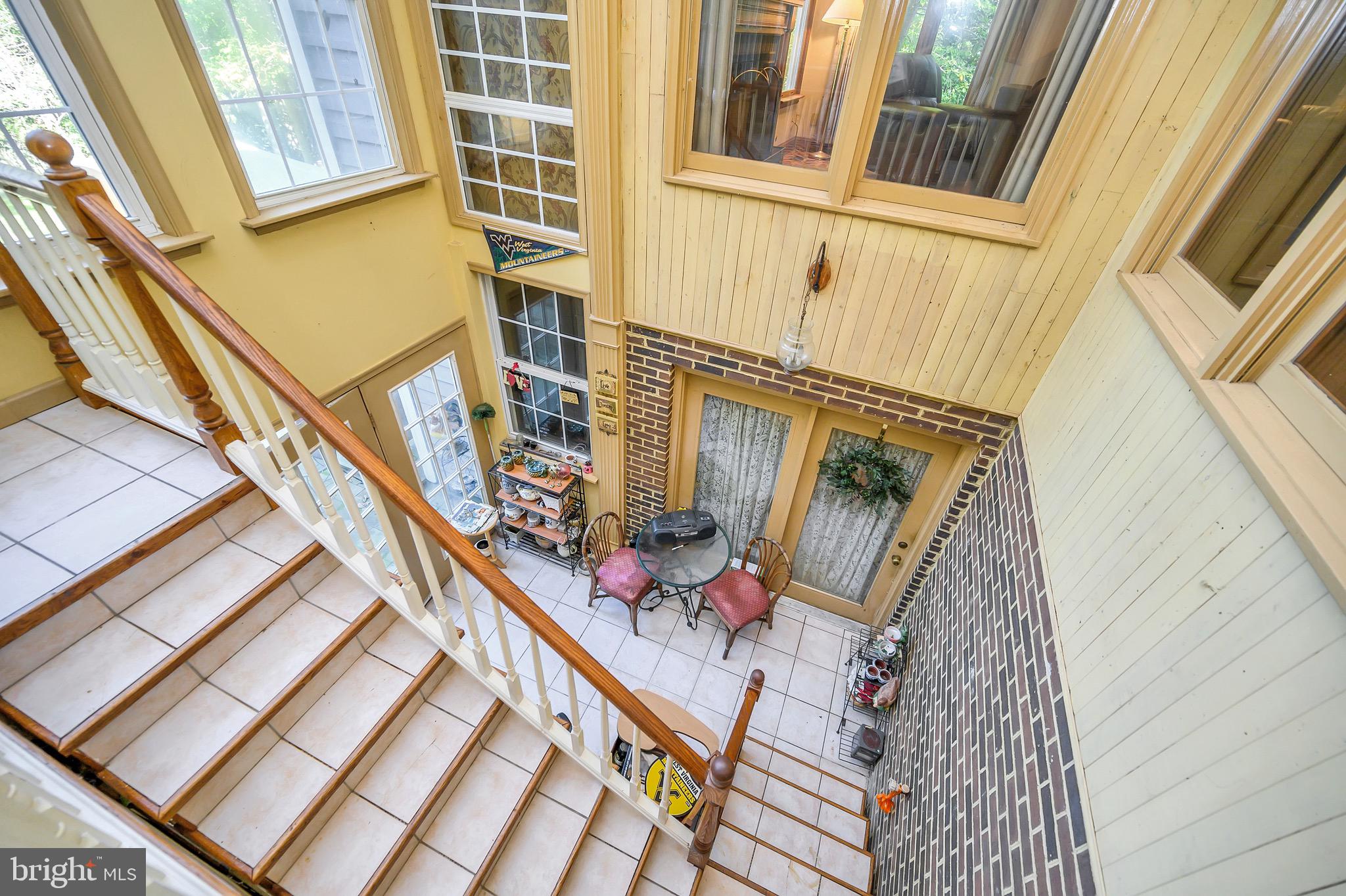 BLOOMSBURY - Residential