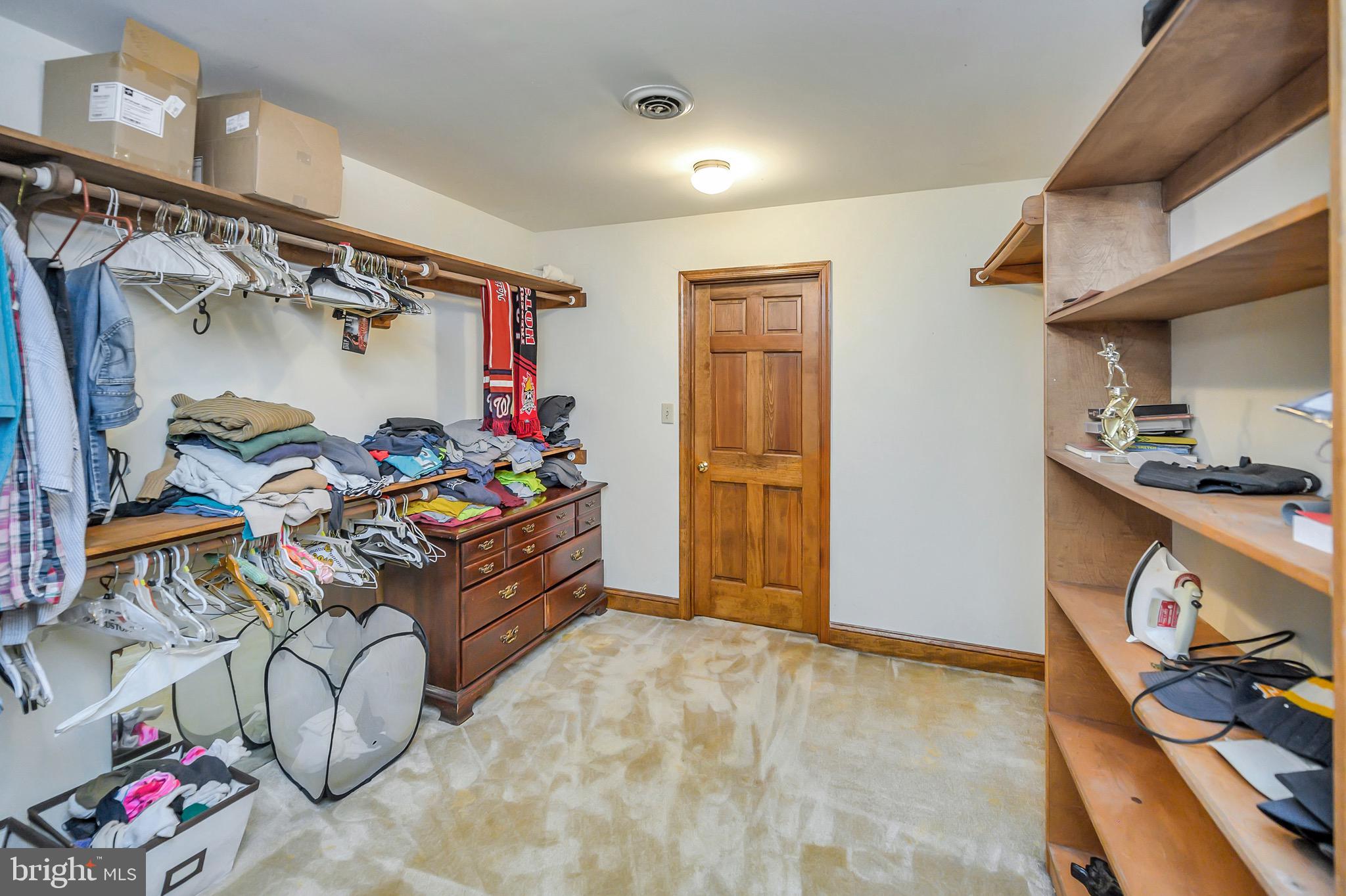 BLOOMSBURY - Residential