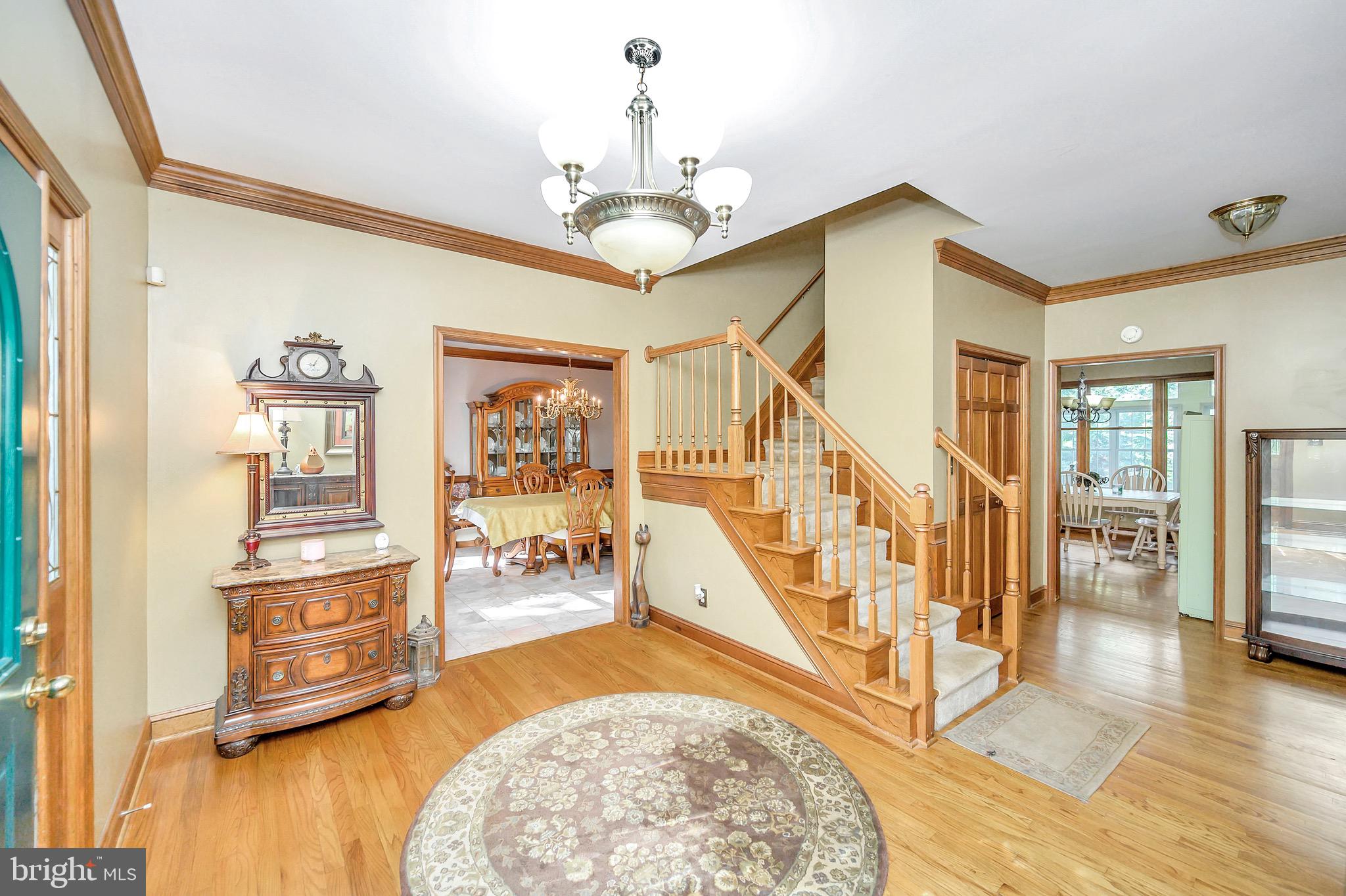 BLOOMSBURY - Residential