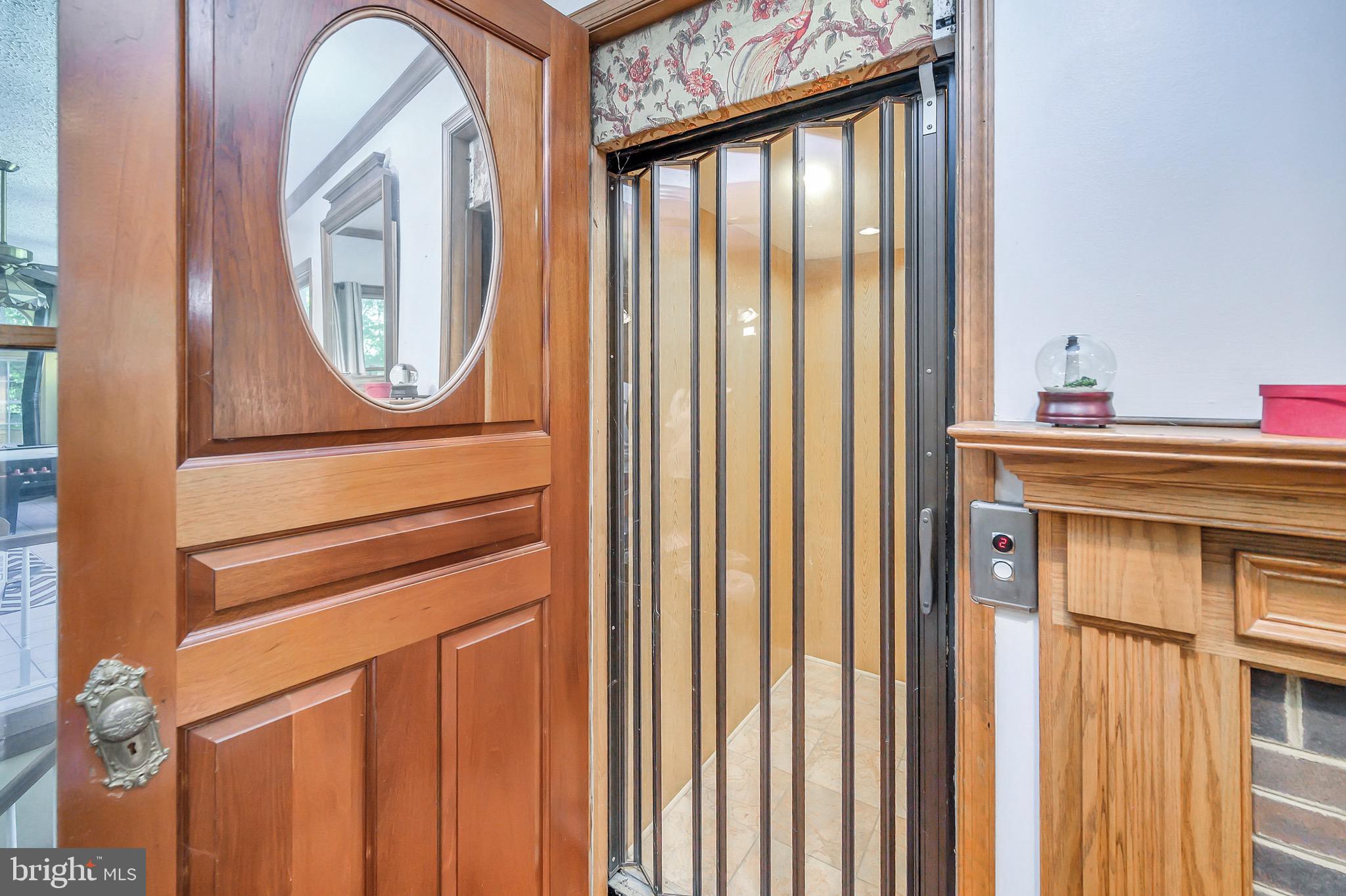 BLOOMSBURY - Residential