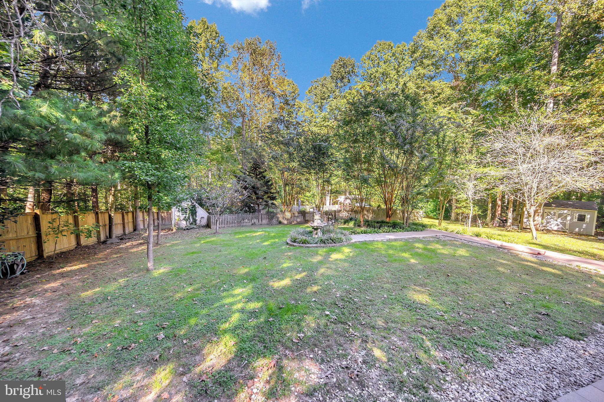 BLOOMSBURY - Residential