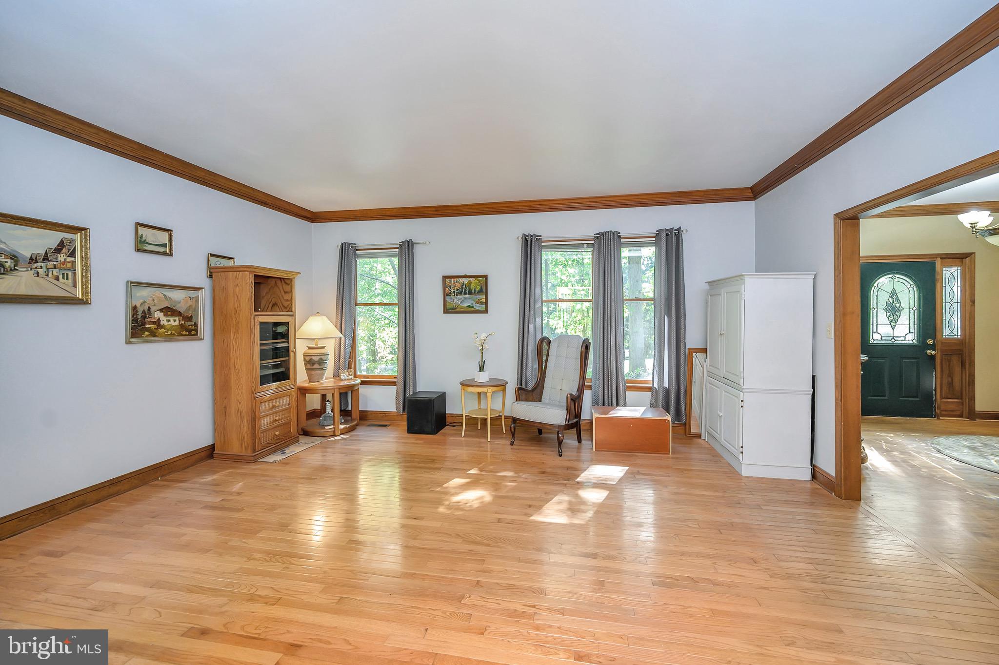 BLOOMSBURY - Residential