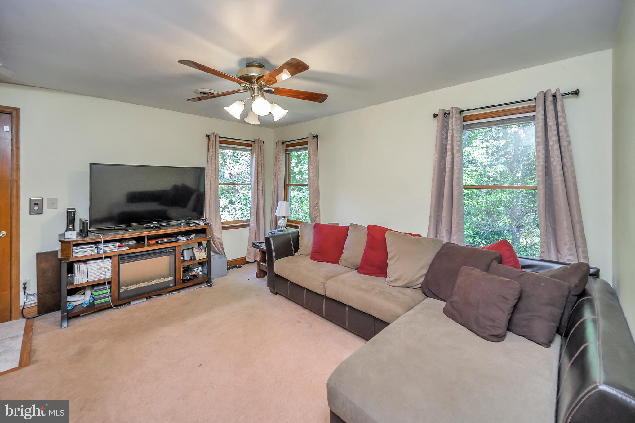 BLOOMSBURY - Residential