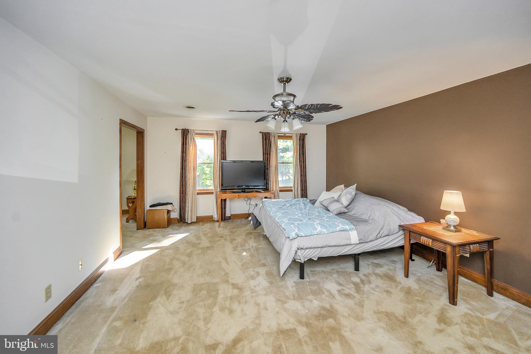 BLOOMSBURY - Residential