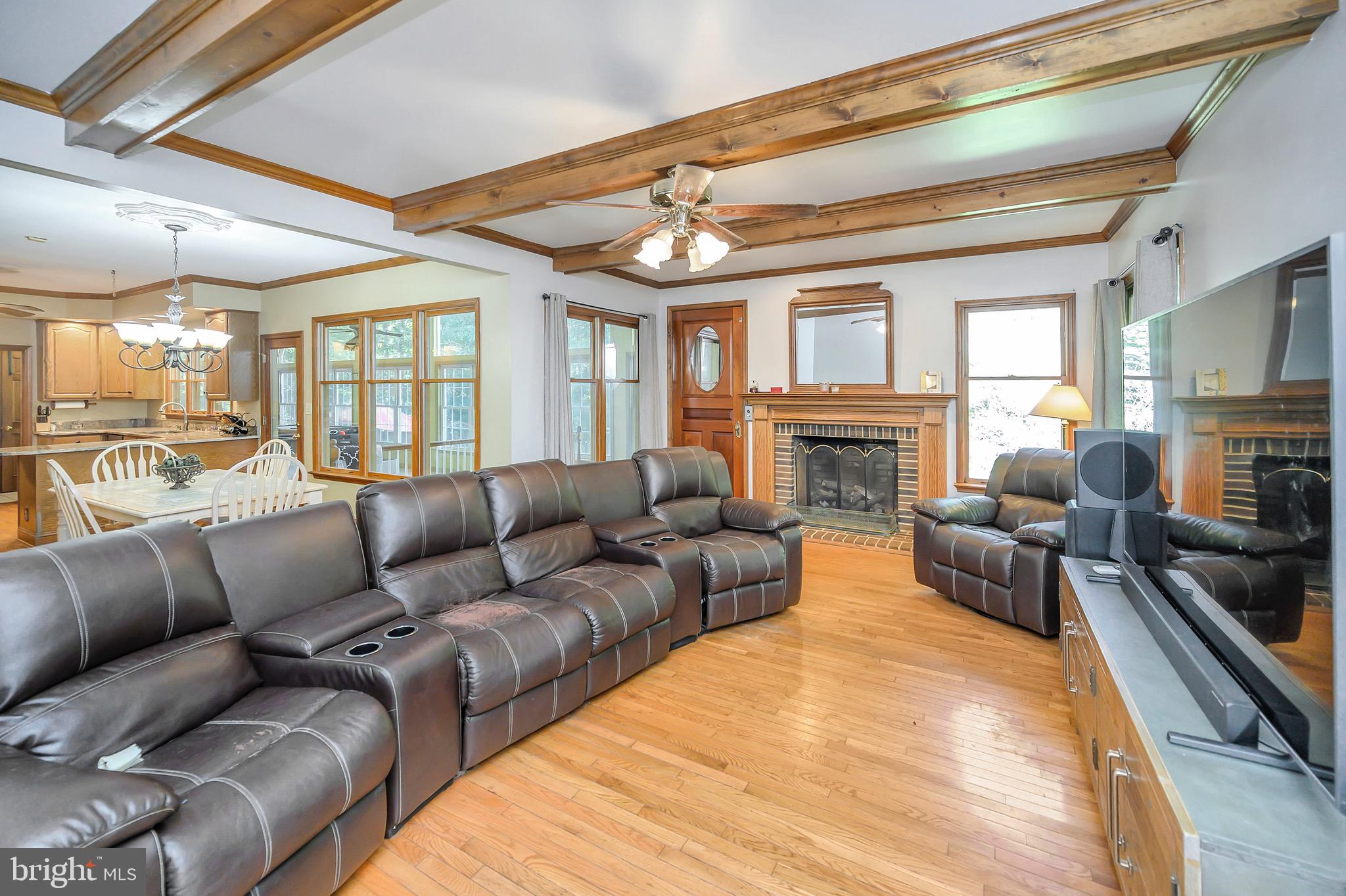 BLOOMSBURY - Residential