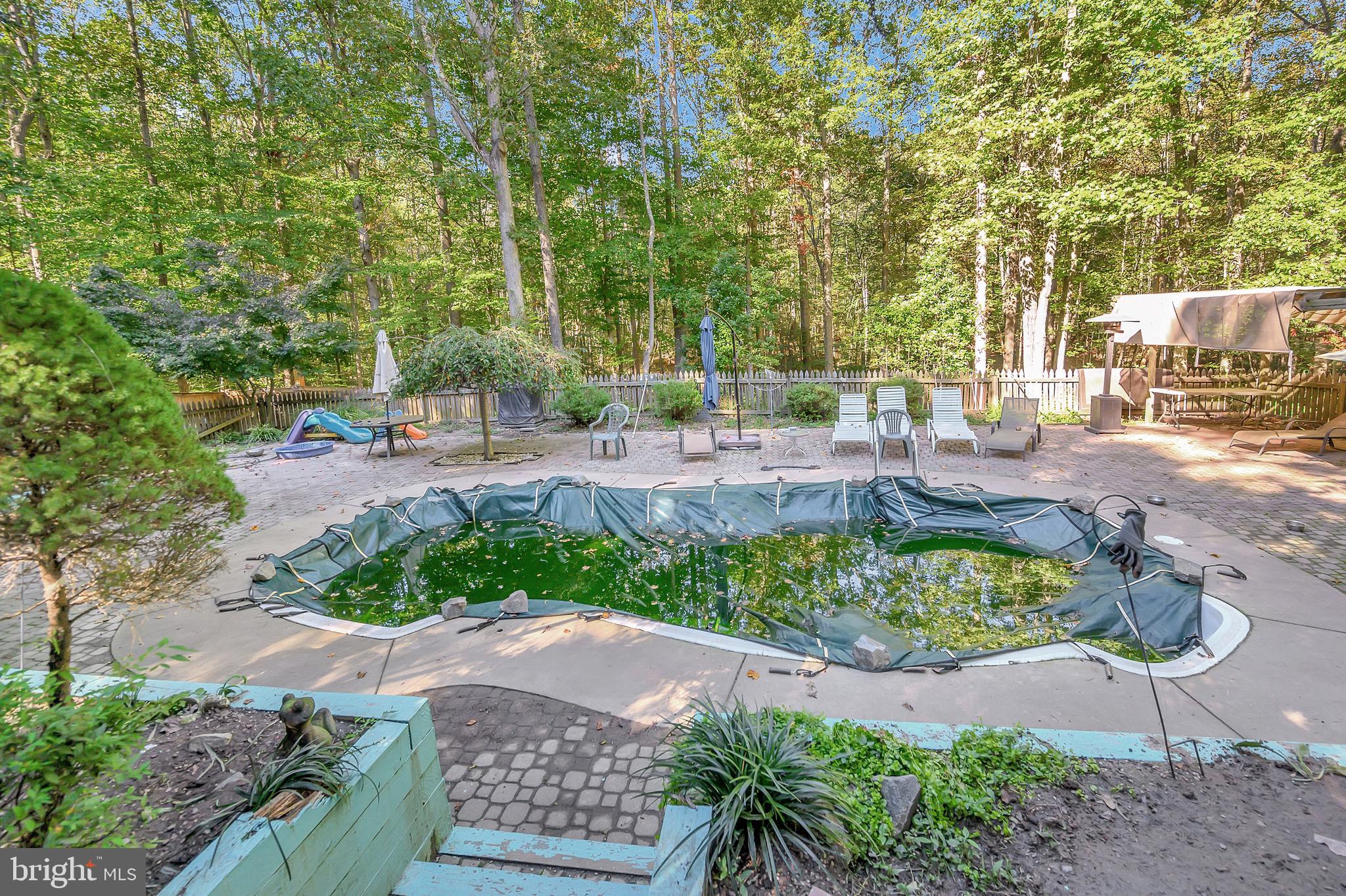 BLOOMSBURY - Residential