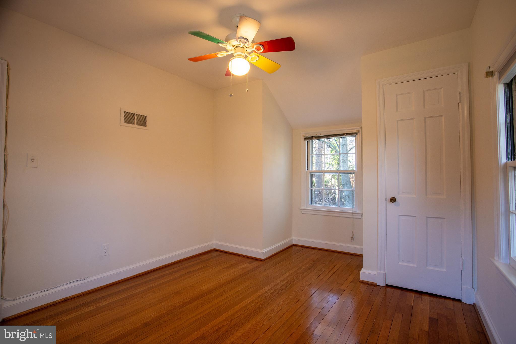 WOODACRES - Residential Lease