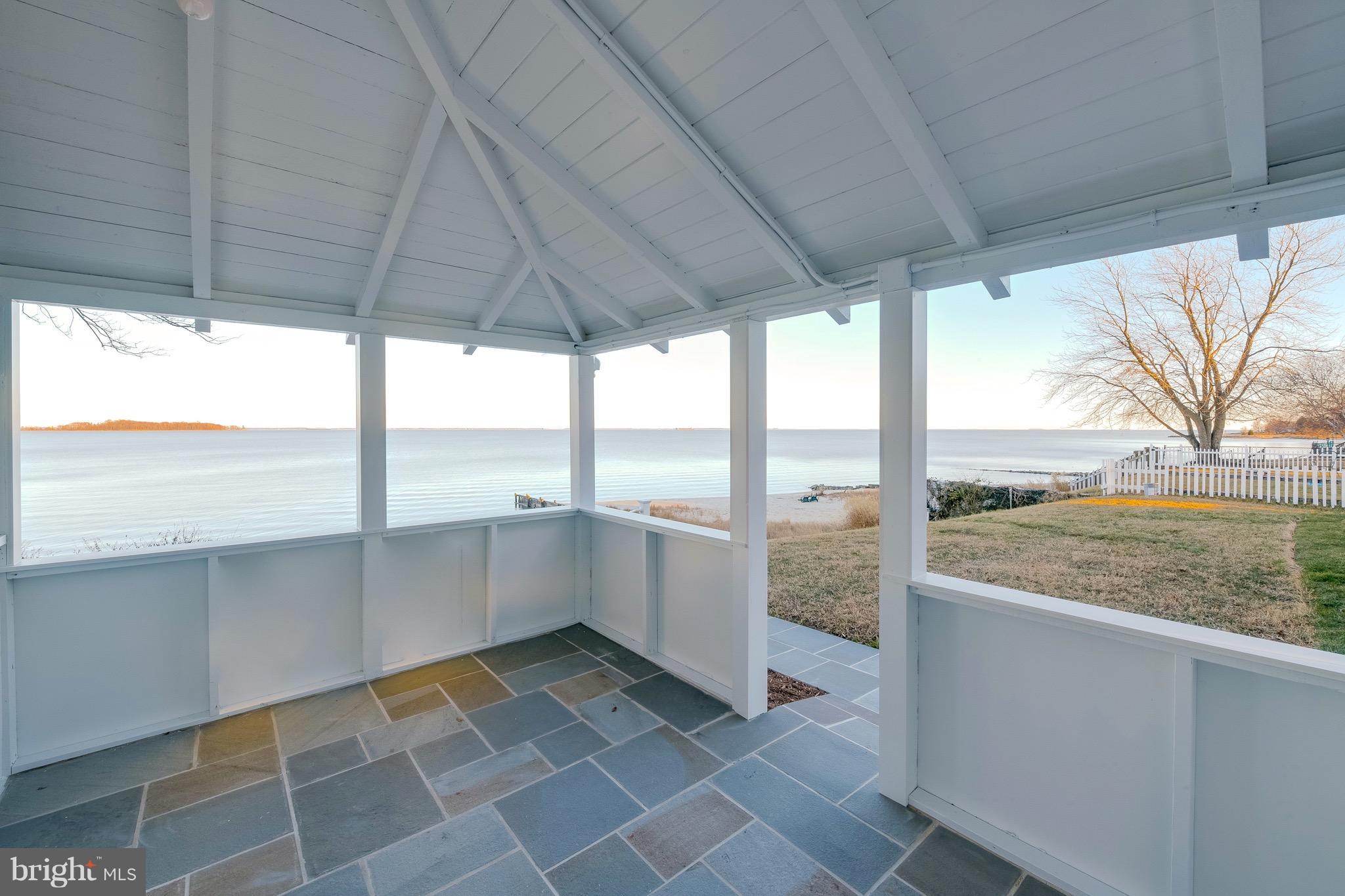 SHOREHAM BEACH - Residential