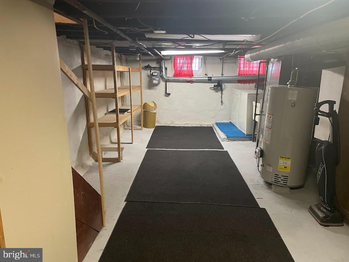 WHITMAN - Residential Lease