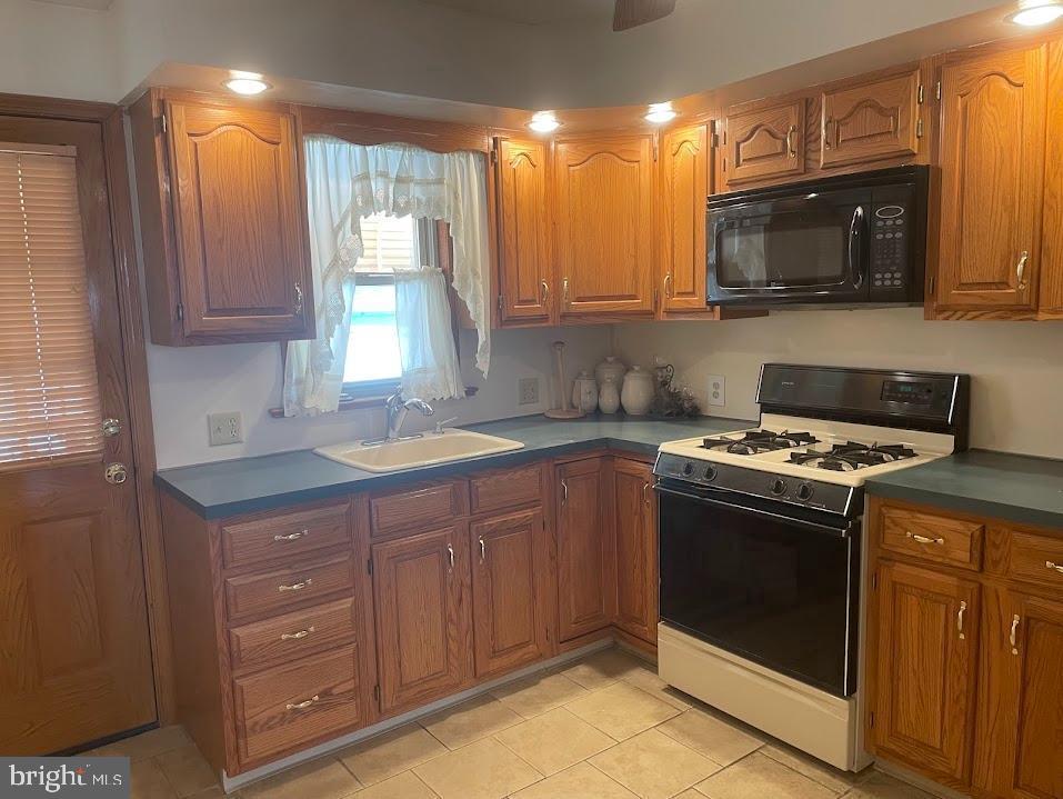 WHITMAN - Residential Lease