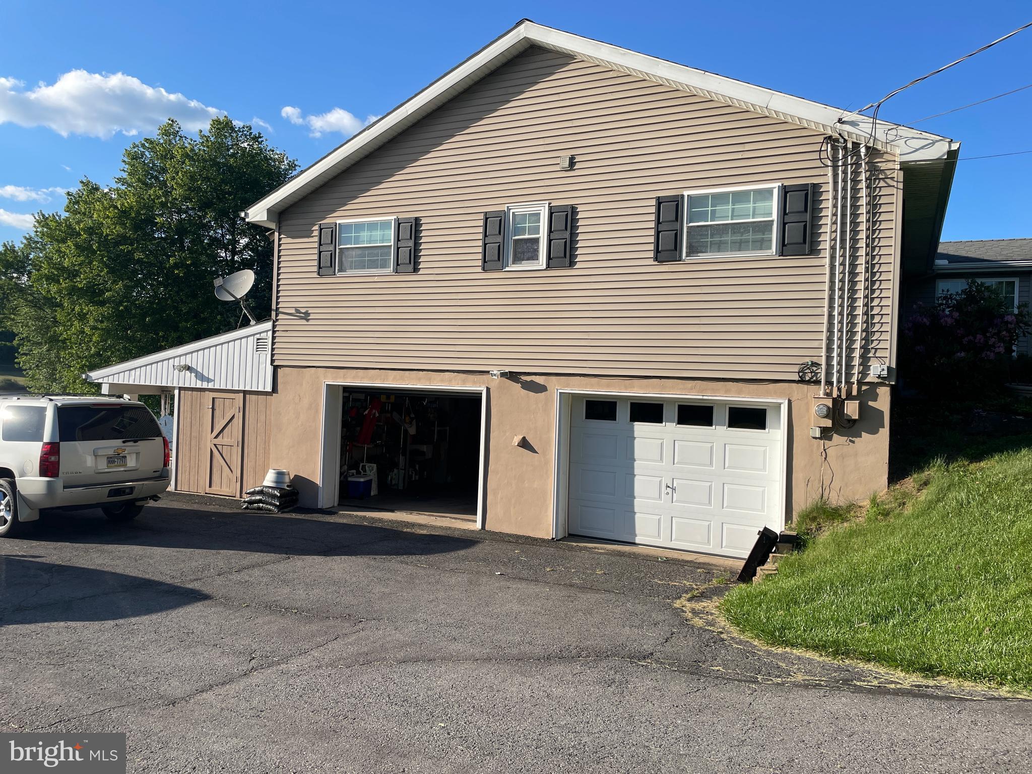 217 APACHE DRIVE